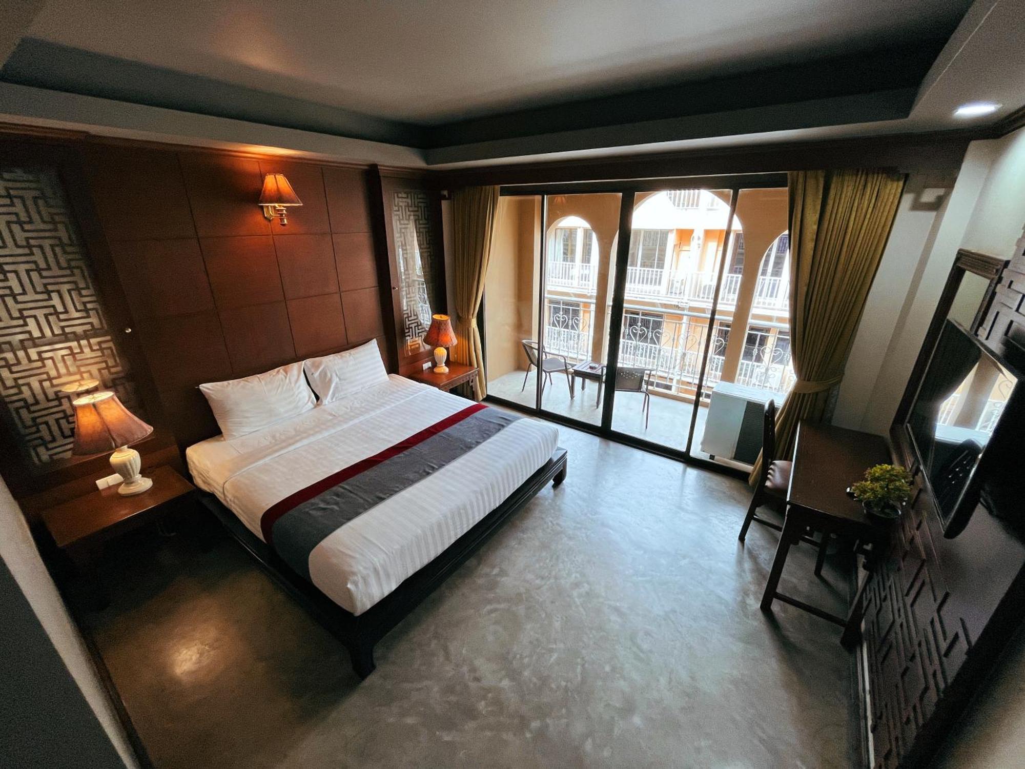 Standard King Room
