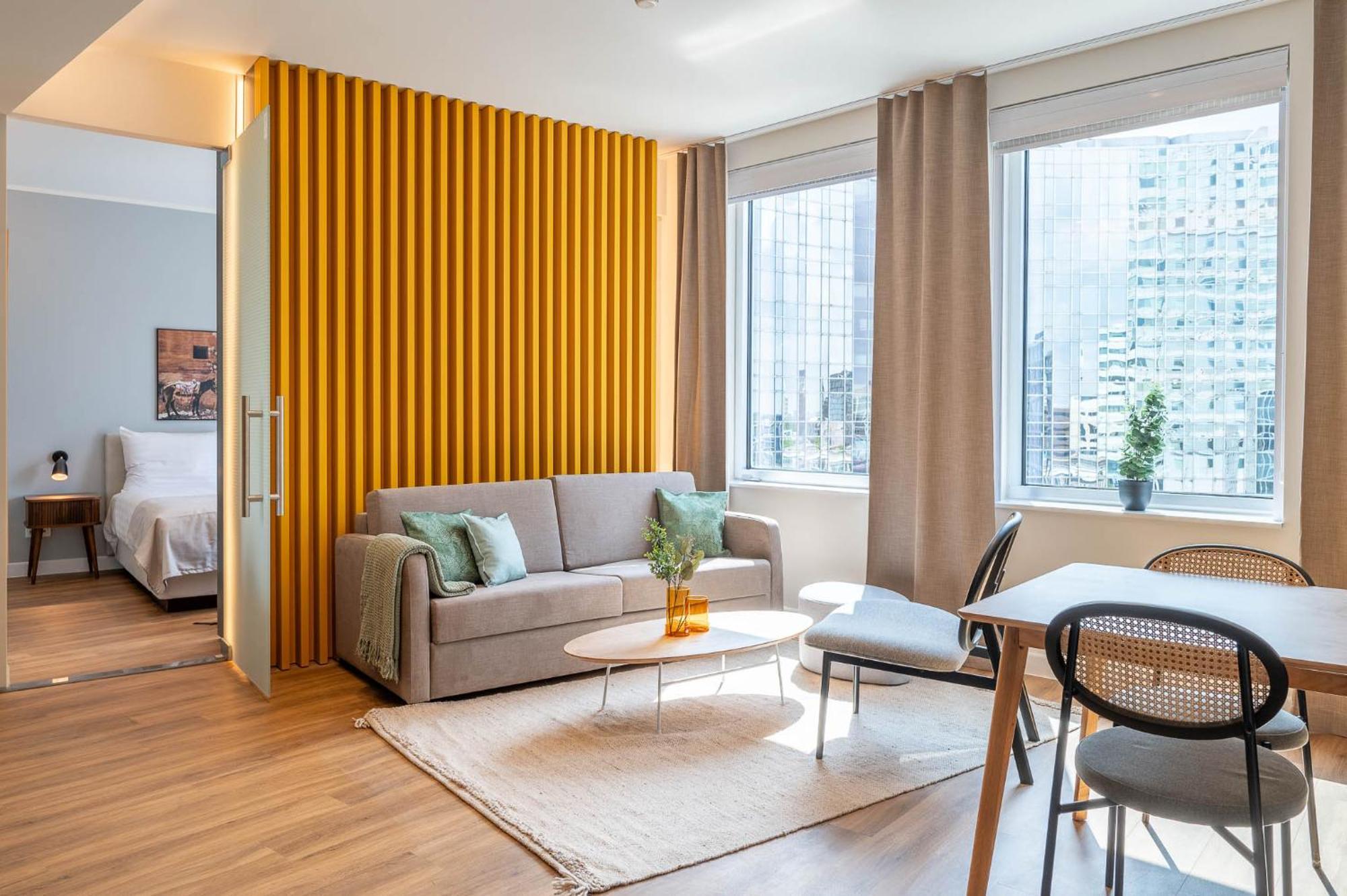 One-Bedroom Comfort Suite,1598361171:JPEG