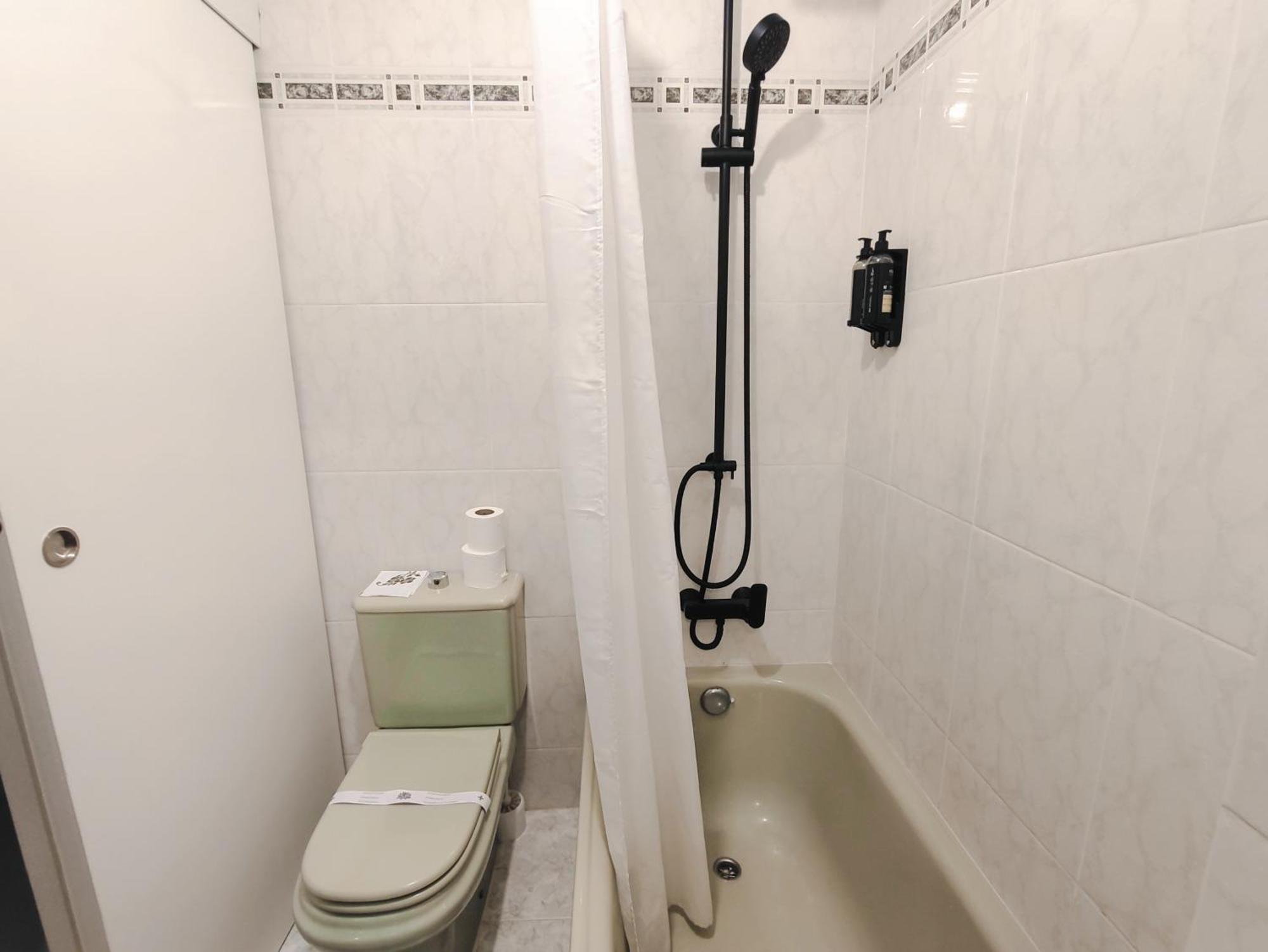 Twin Room,1599642575:JPEG