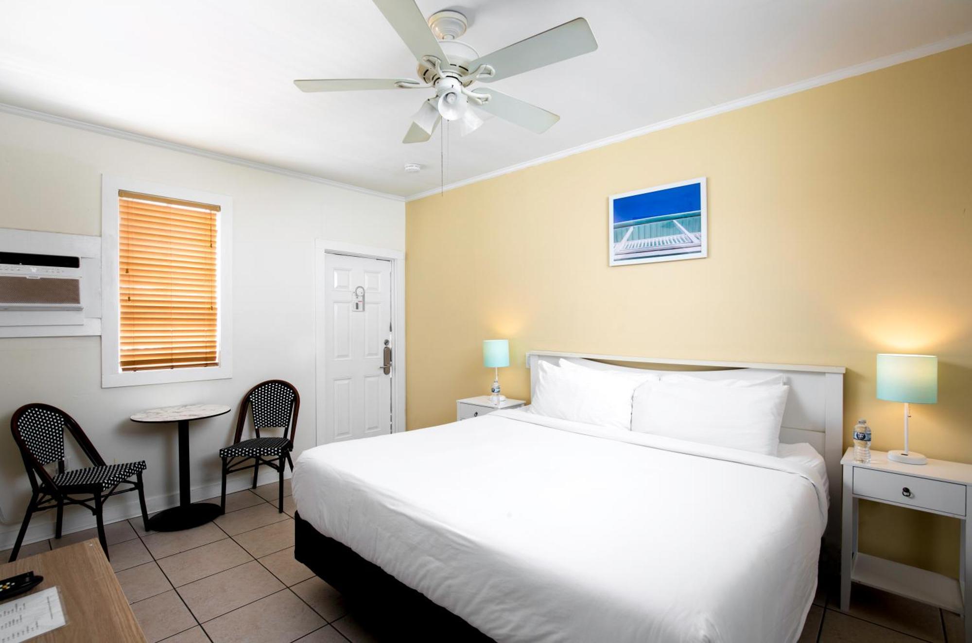 Superior King Room,1600221352:JPEG
