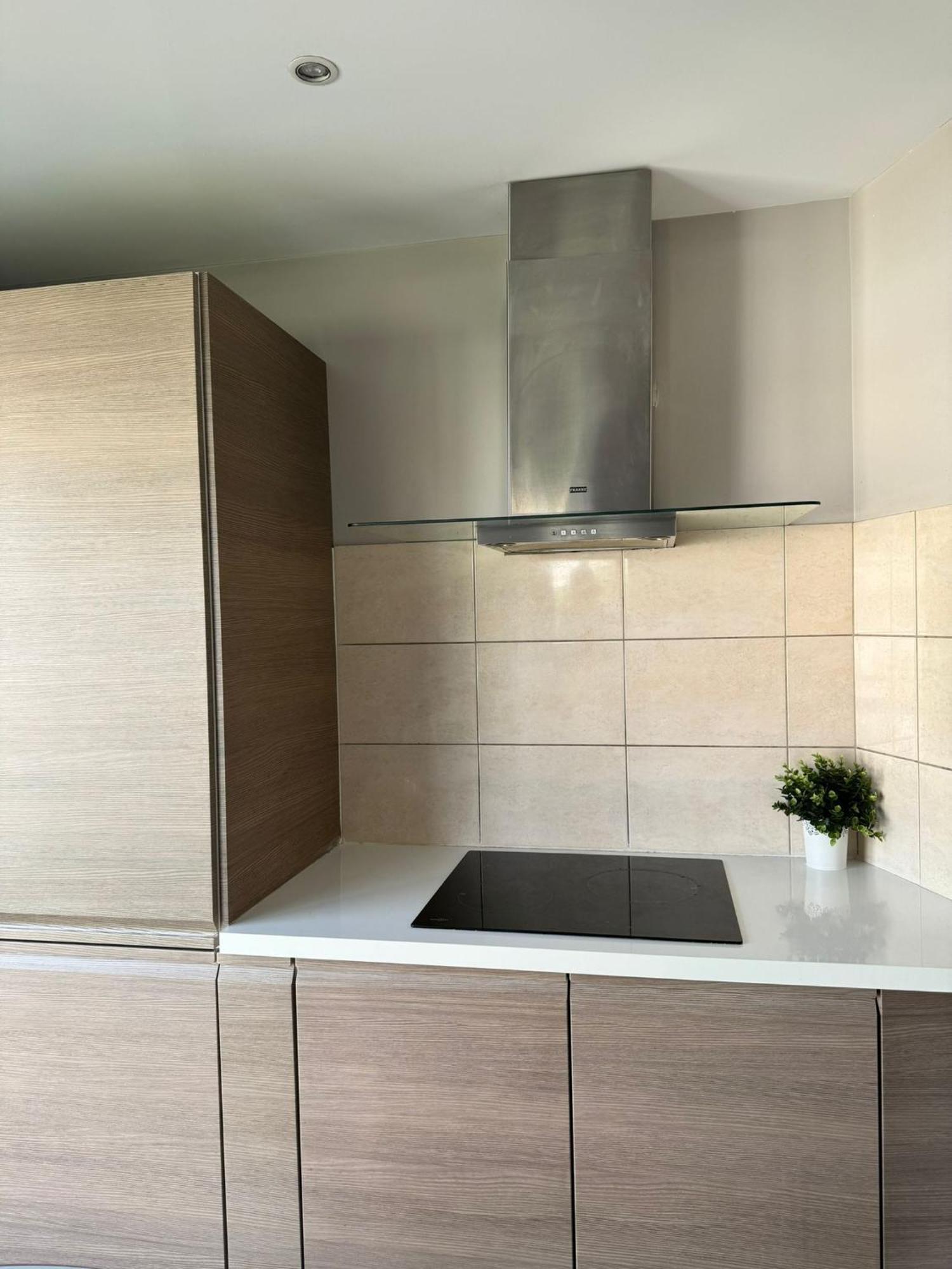 One-Bedroom Apartment with Balcony,1600262506:JPEG