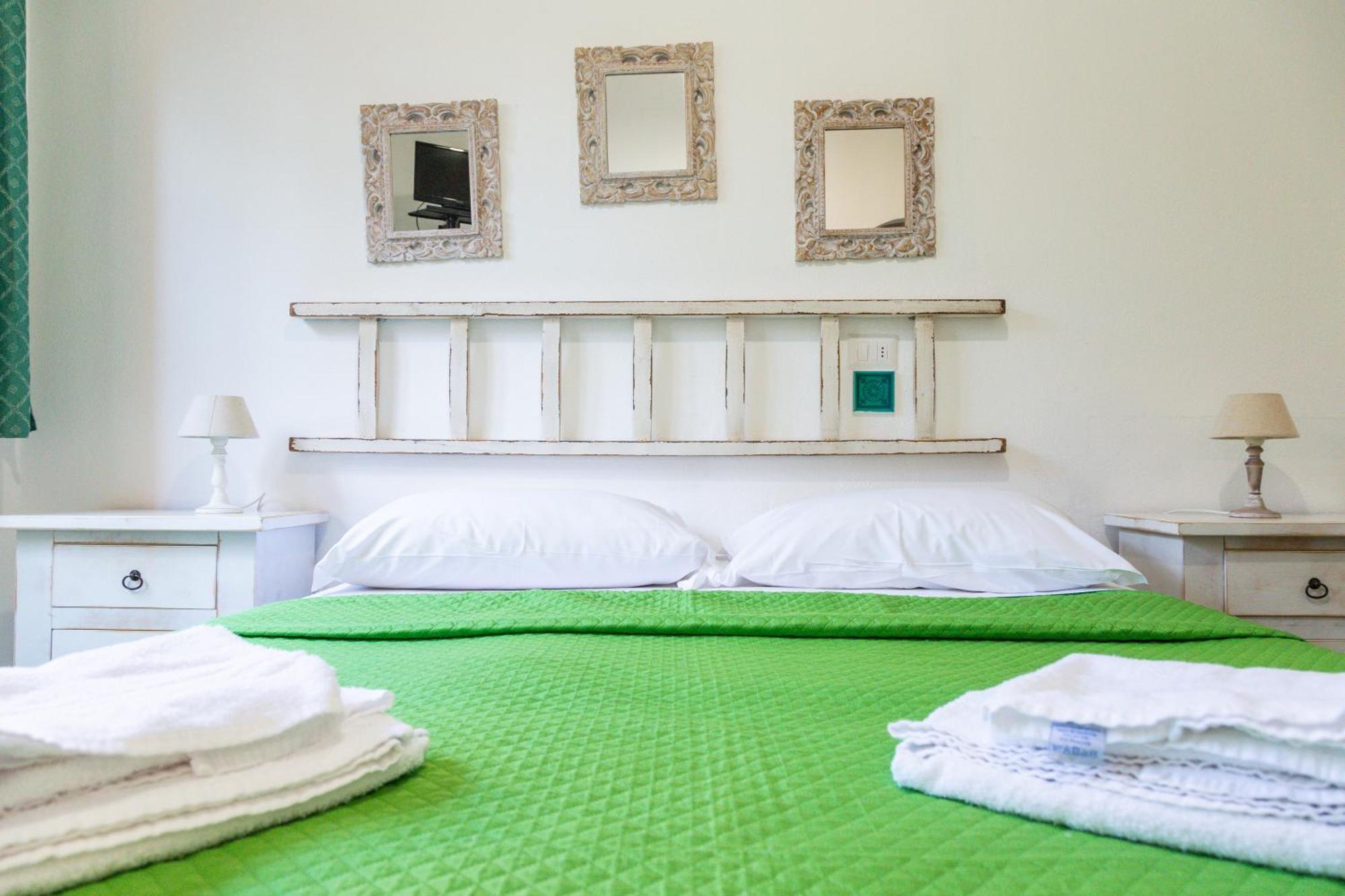 Standard Double Room,1600613982:JPEG