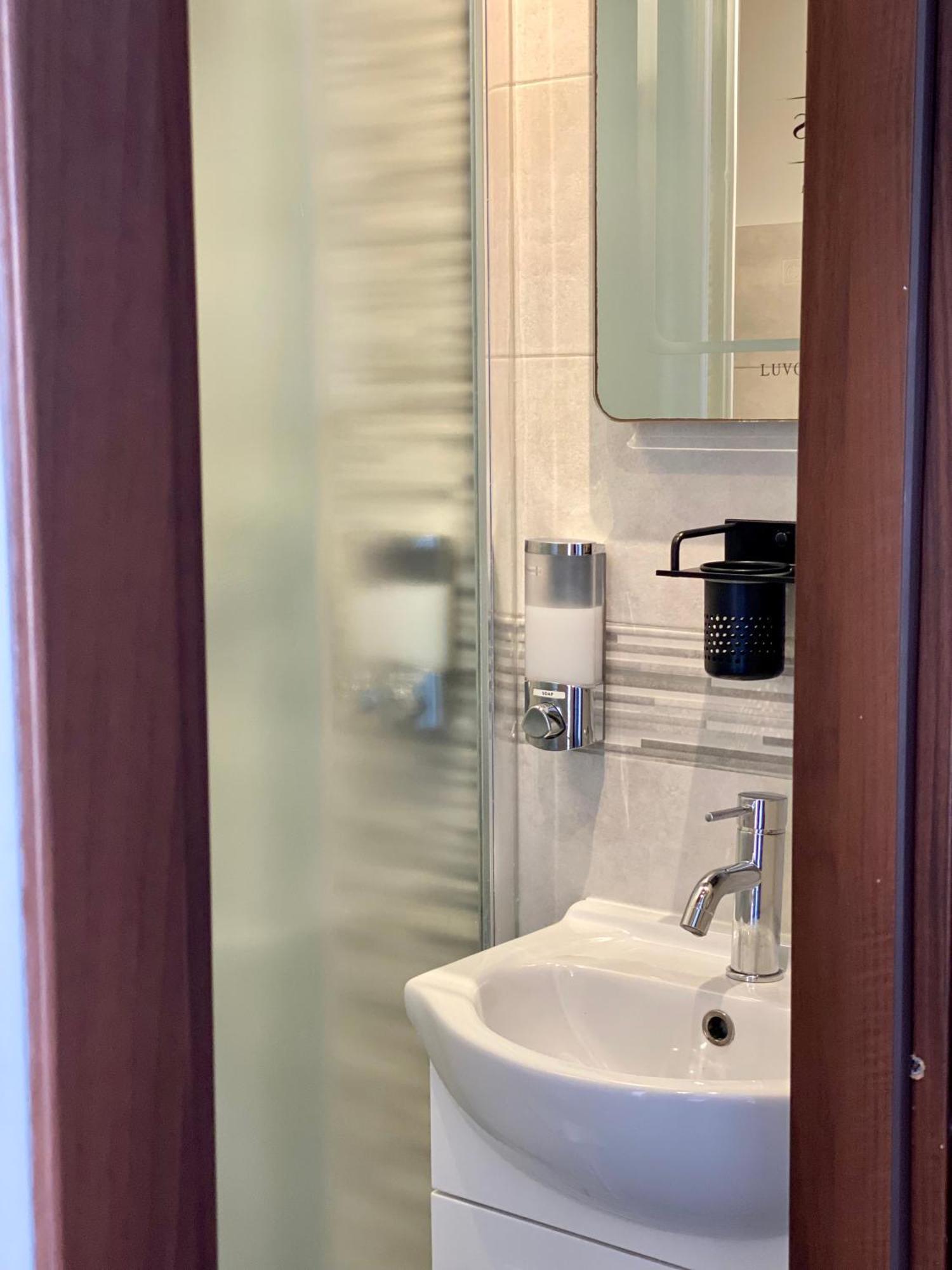 Single Room Private Bathroom