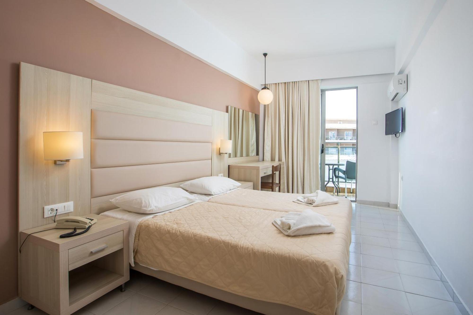 Twin Room Side Sea View