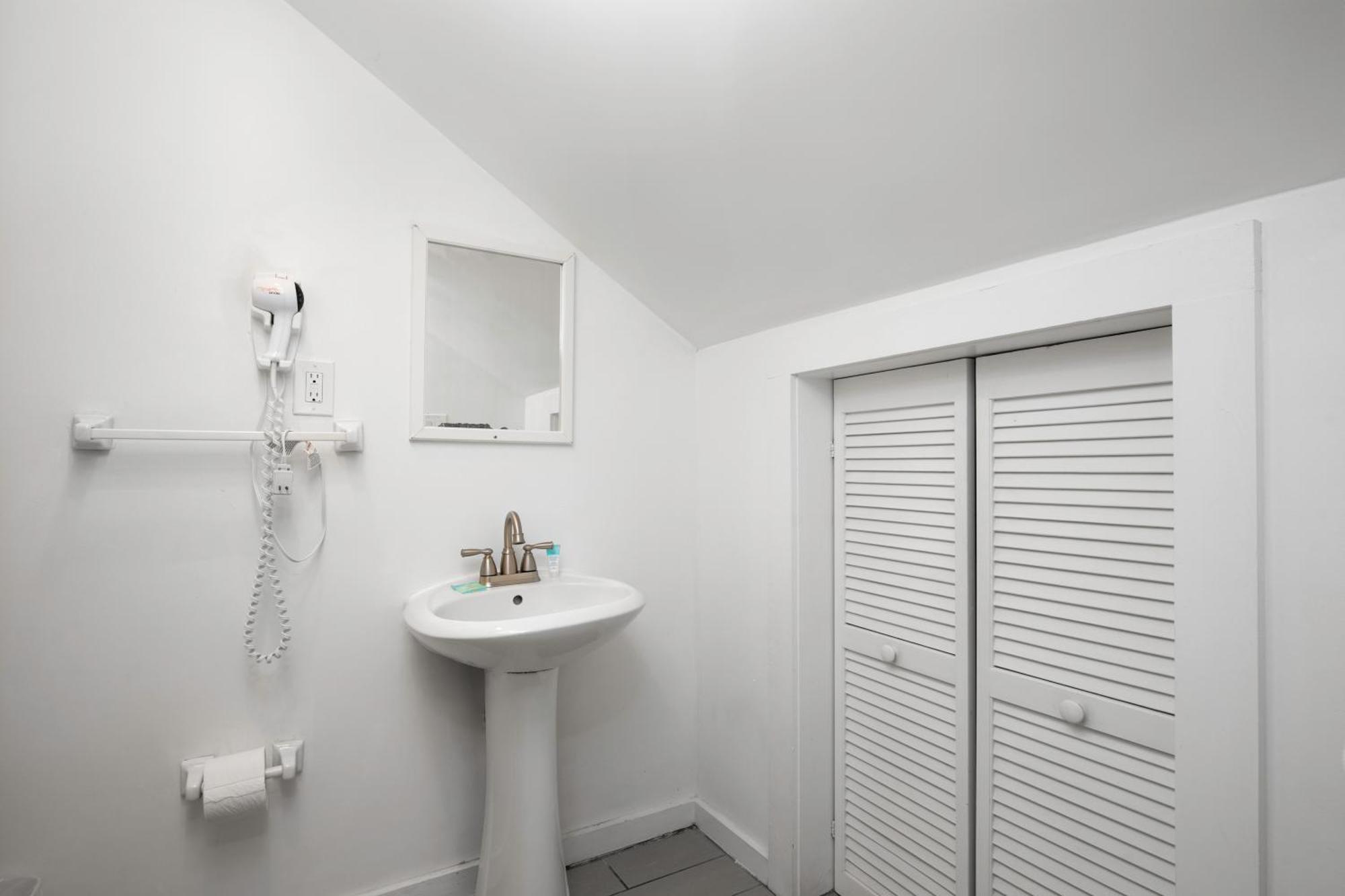 Southernmost Attic Single Bed,1607663465:JPEG