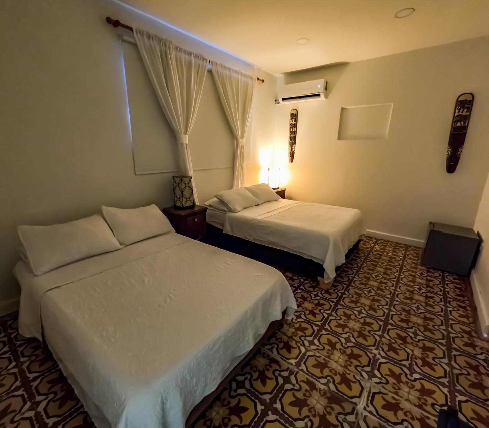 Quarto Standard com Cama de Casal ou 2 de Solteiro