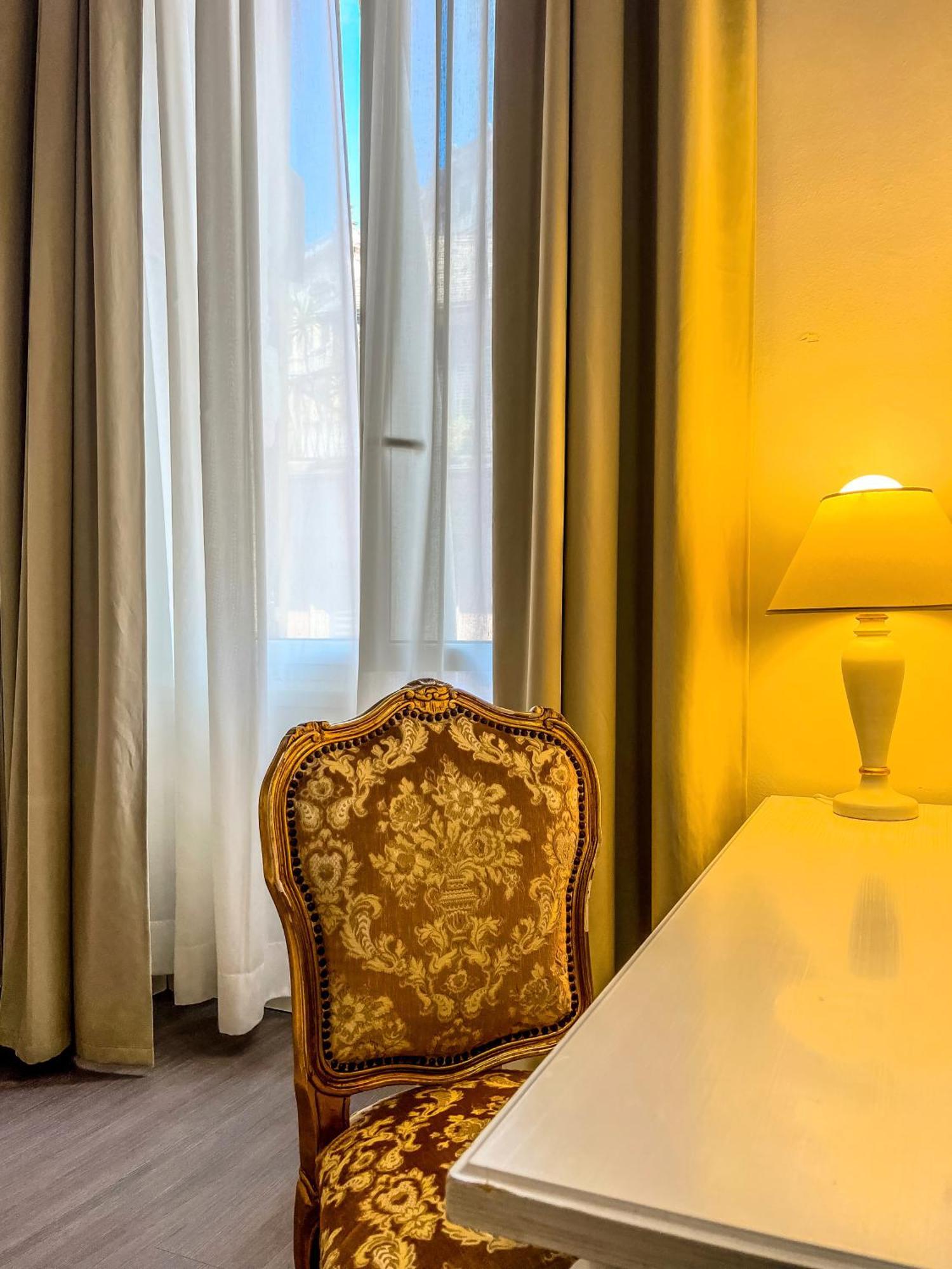 Superior Dreibettzimmer