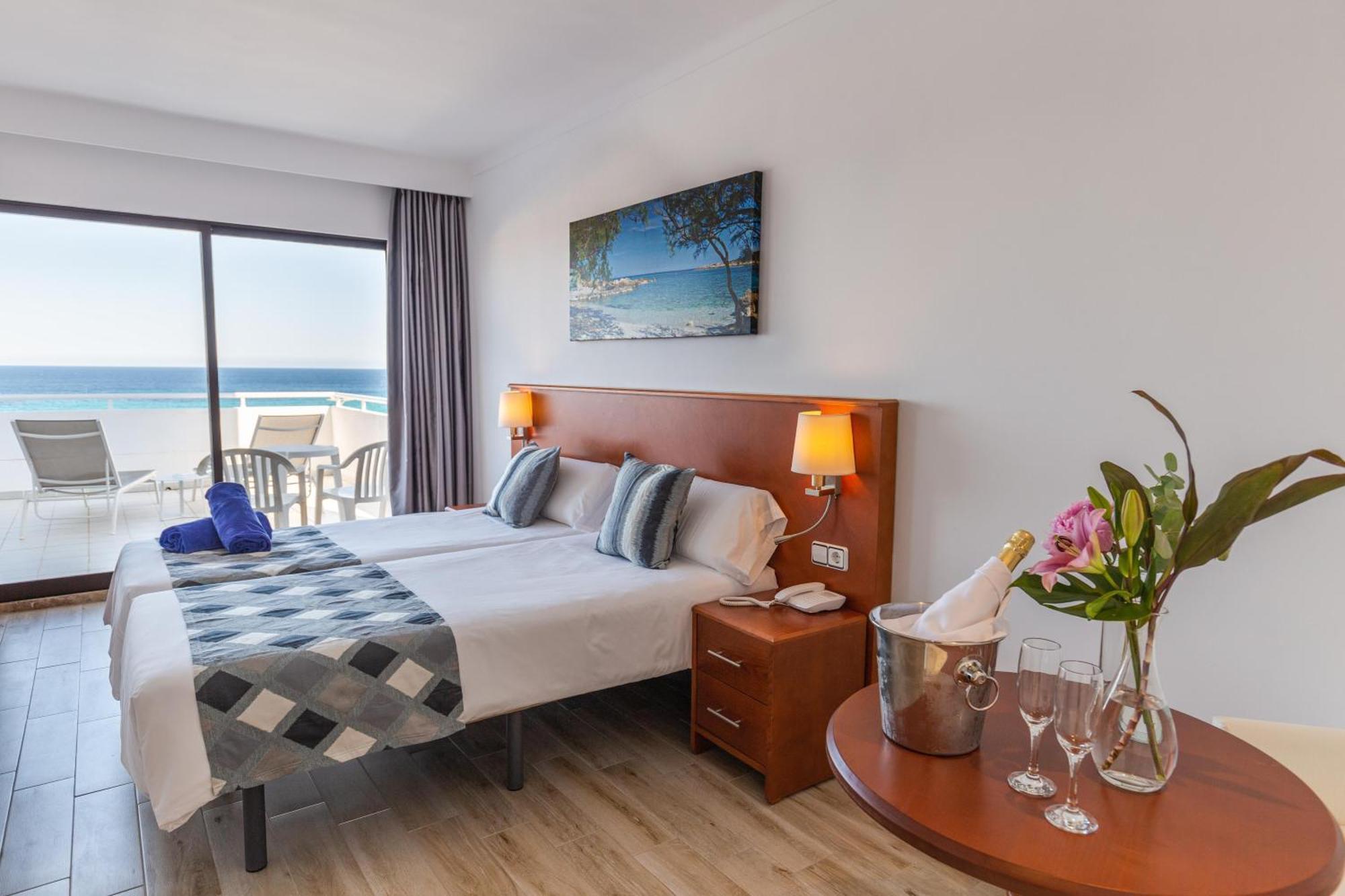Superior Double or Twin Room Sea View