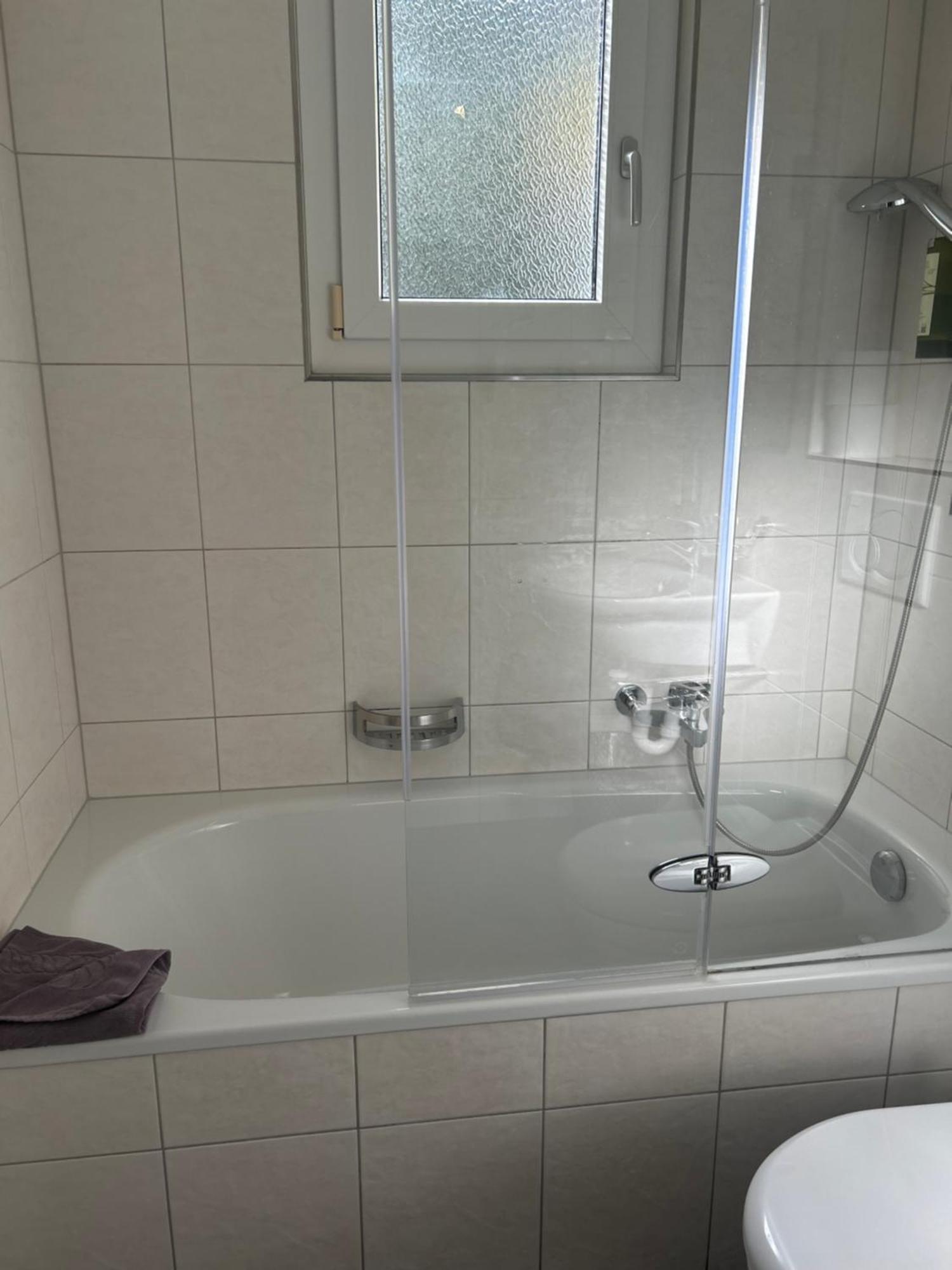 Small Budget Twin Room