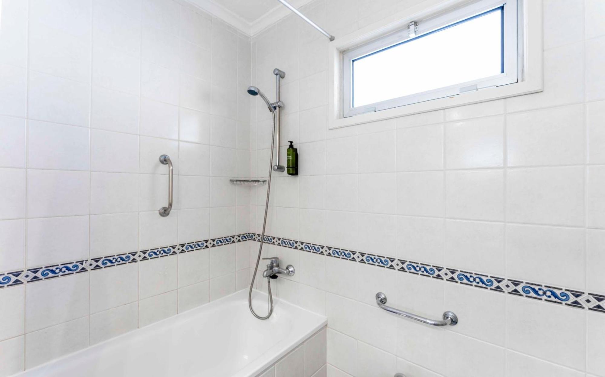 One-Bedroom Apartment with Sea View,1615390120:JPEG