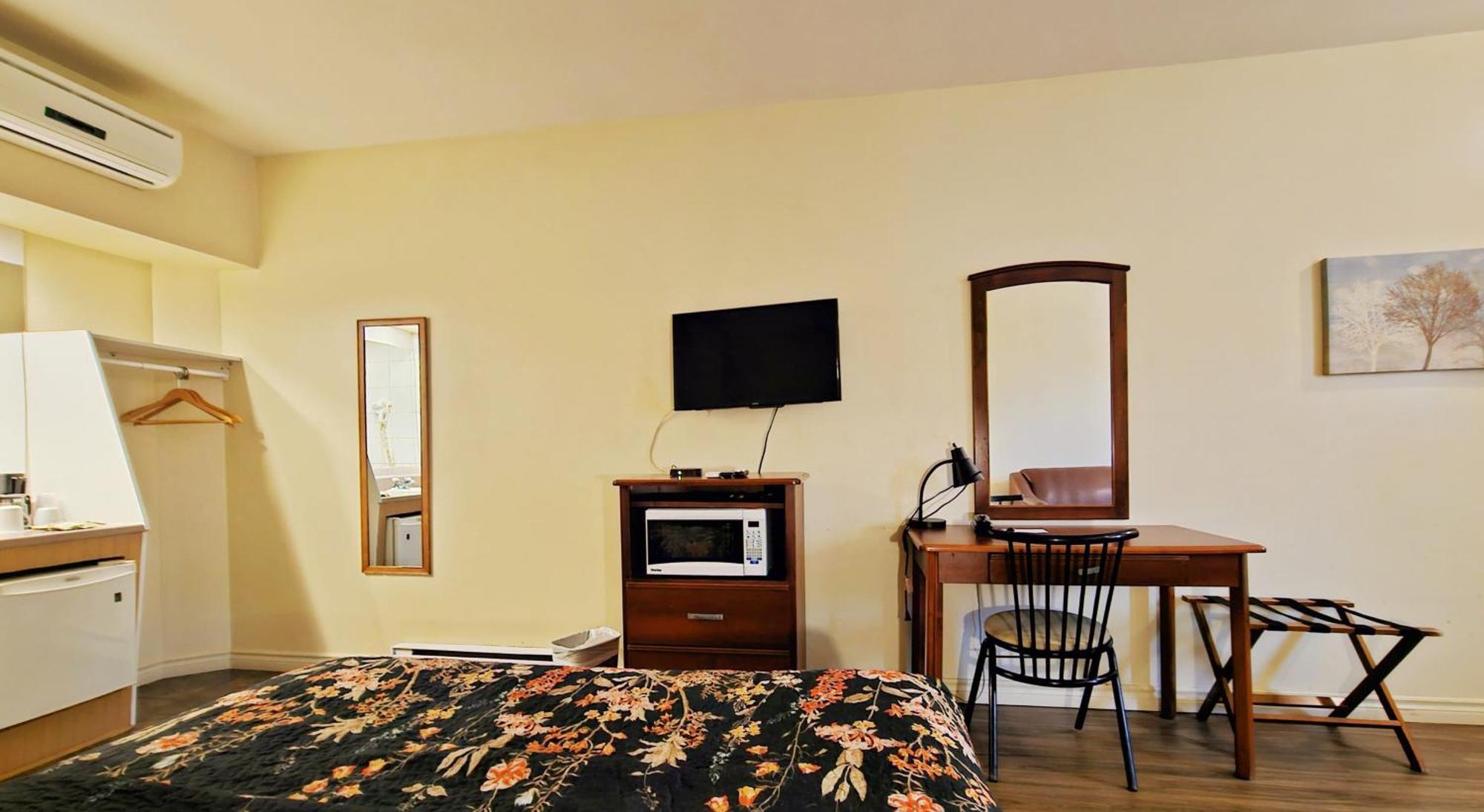 Chambre Lit Queen-Size Classique