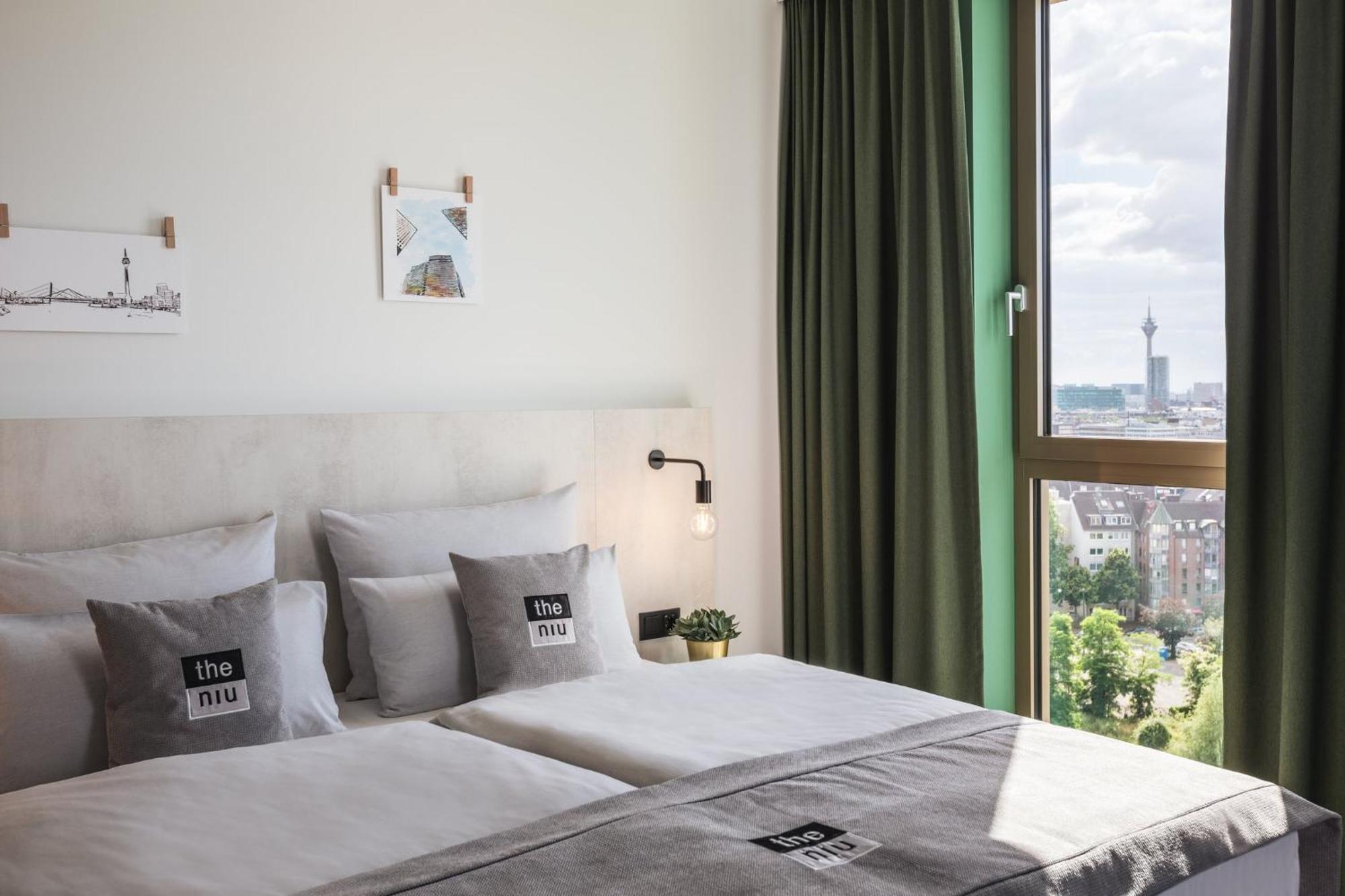 Premium Kamer met 1 Queensize Bed - Slaapbank