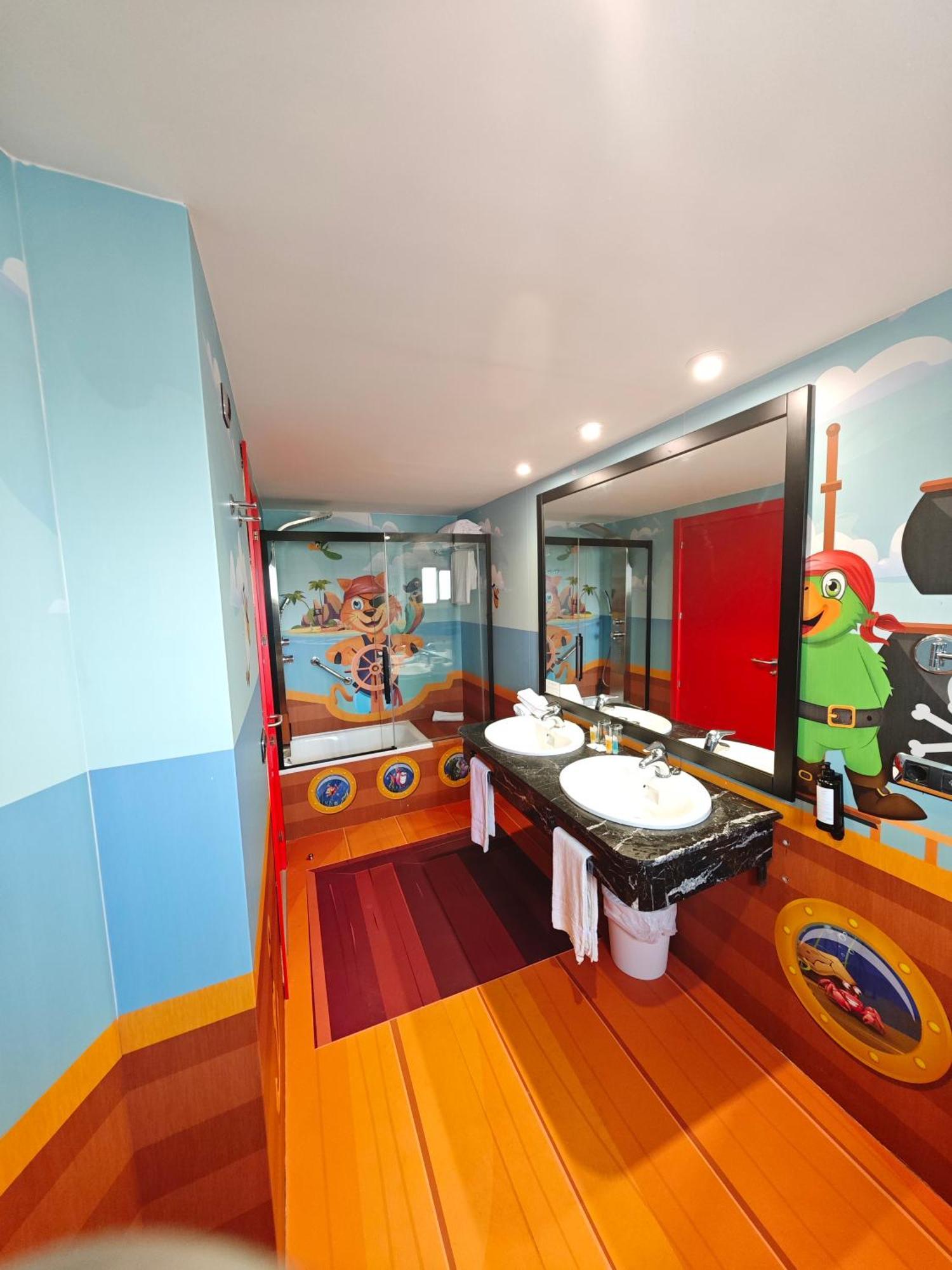 Quadruple Room Disability Access