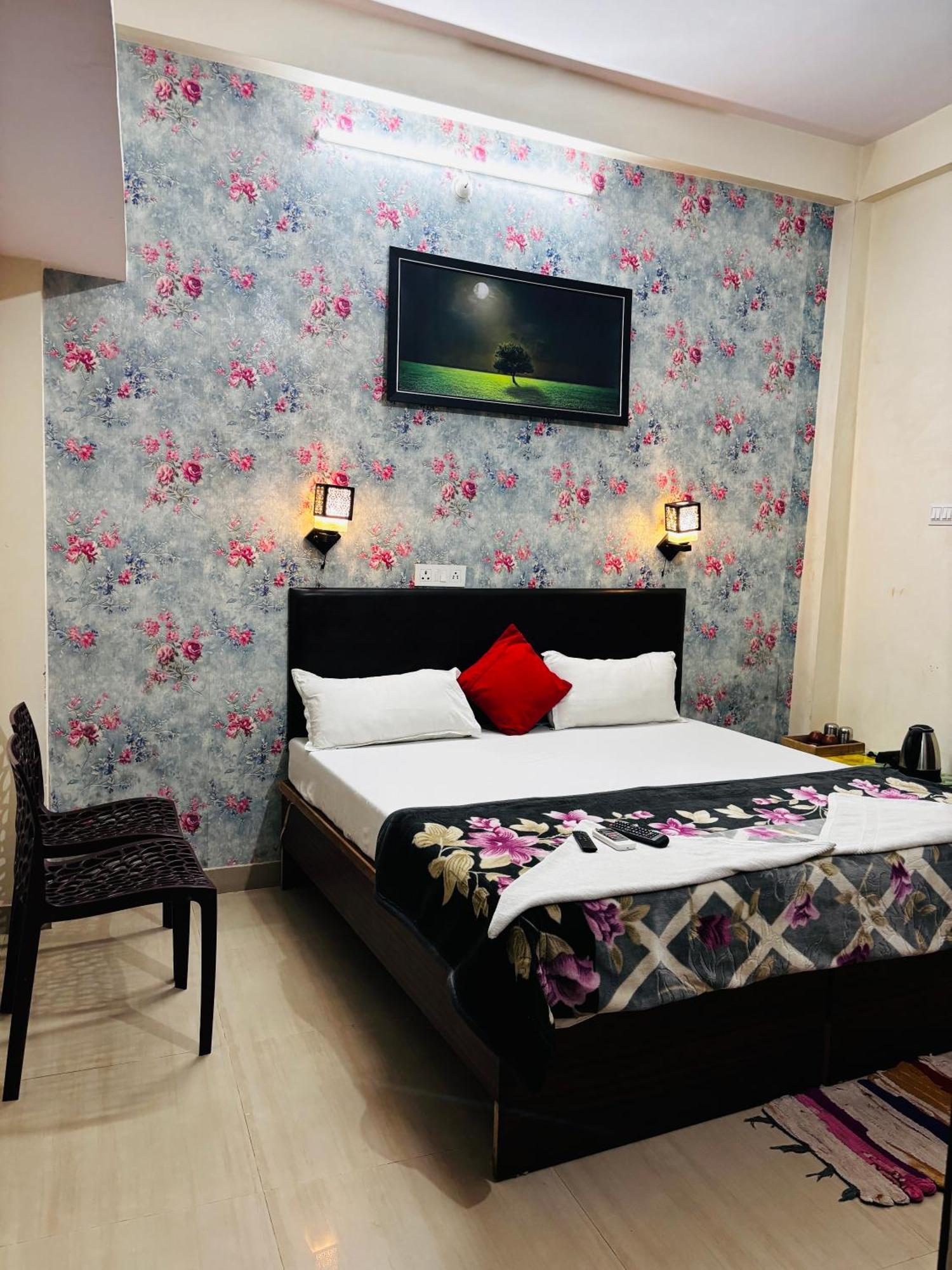 Double Room with Private Bathroom