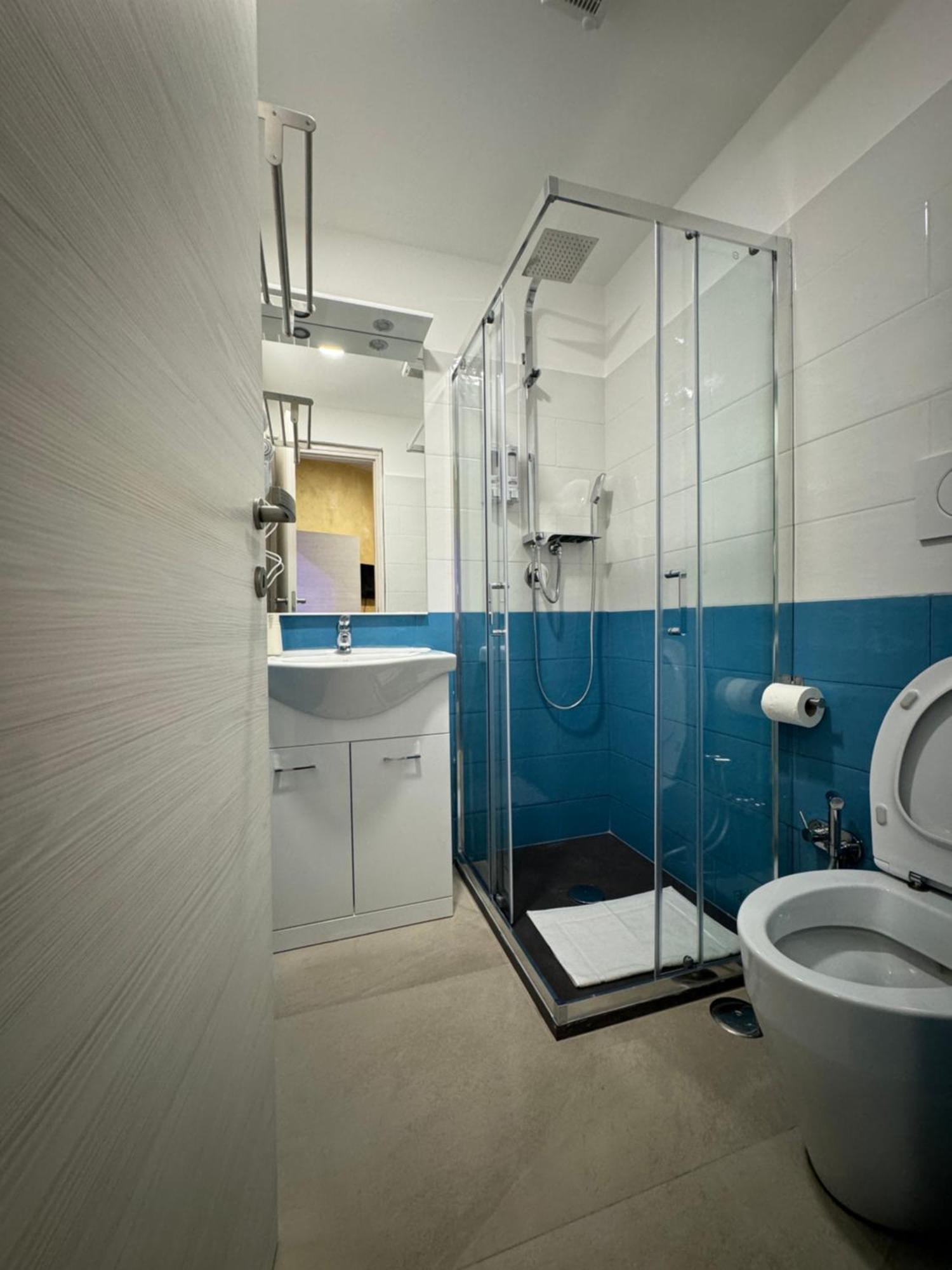 Single Room with Private Bathroom,1659746922:JPEG