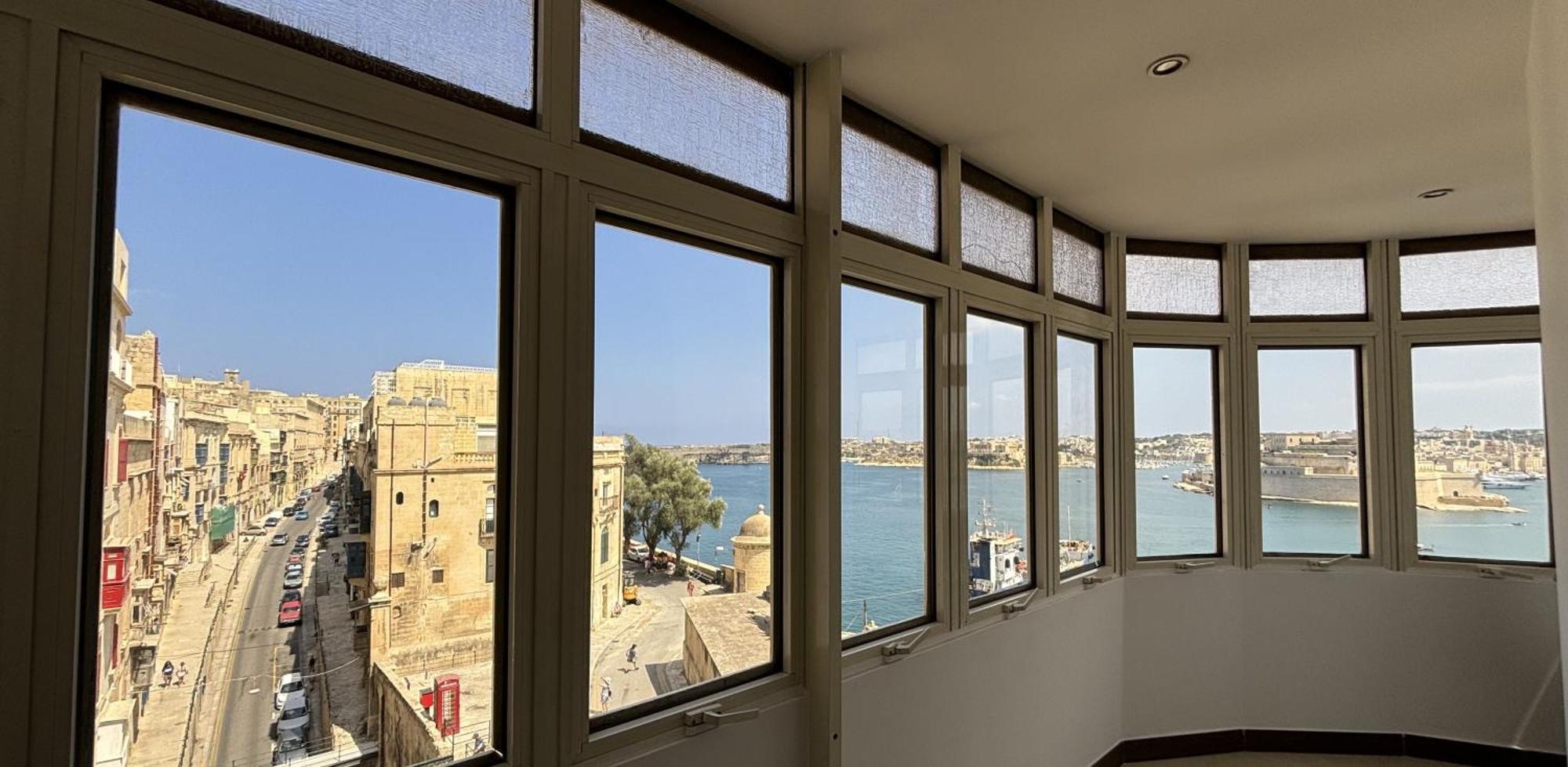 Double or Twin Room Sea View