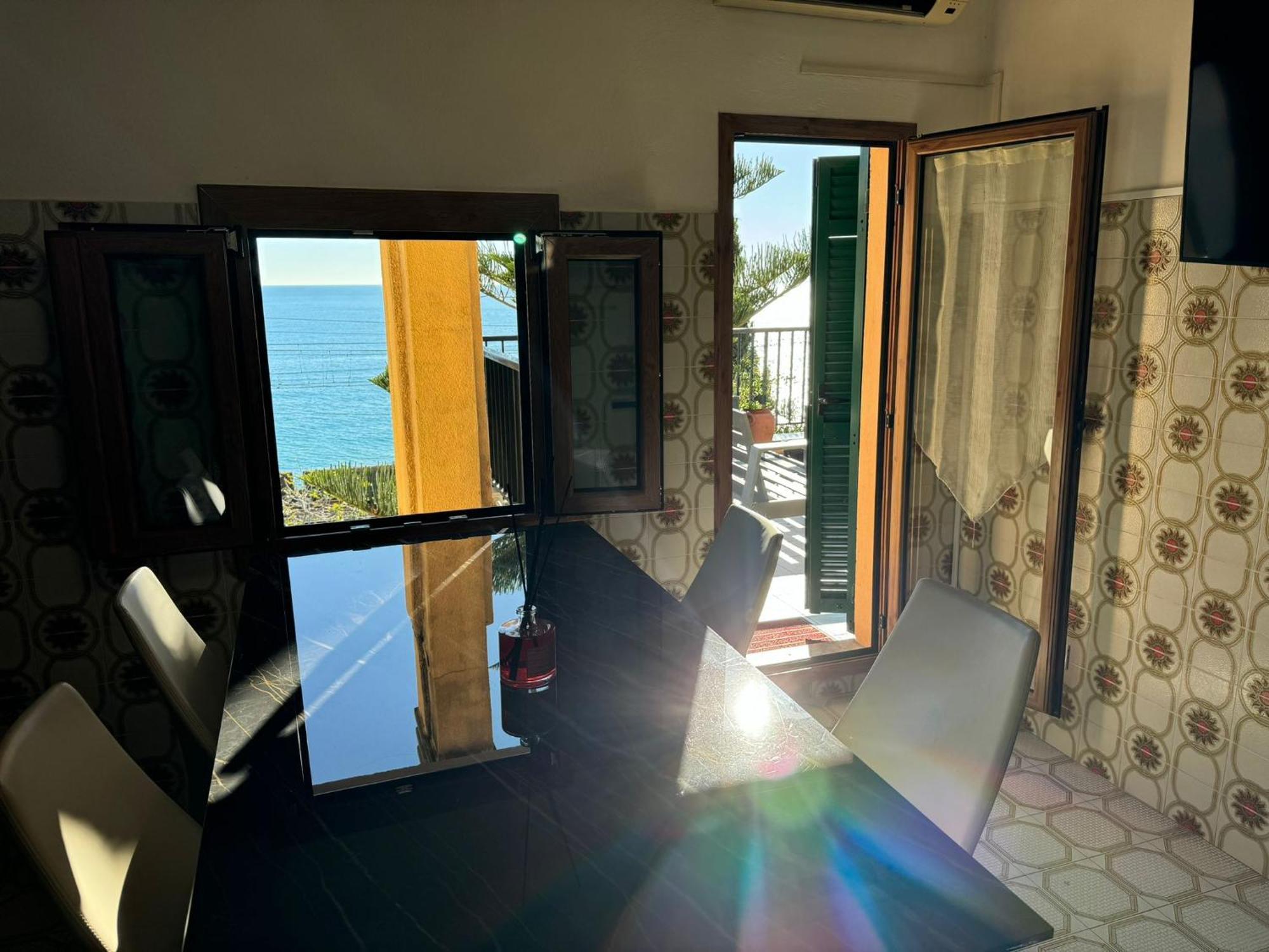 Two-Bedroom Apartment Terrace Sea View