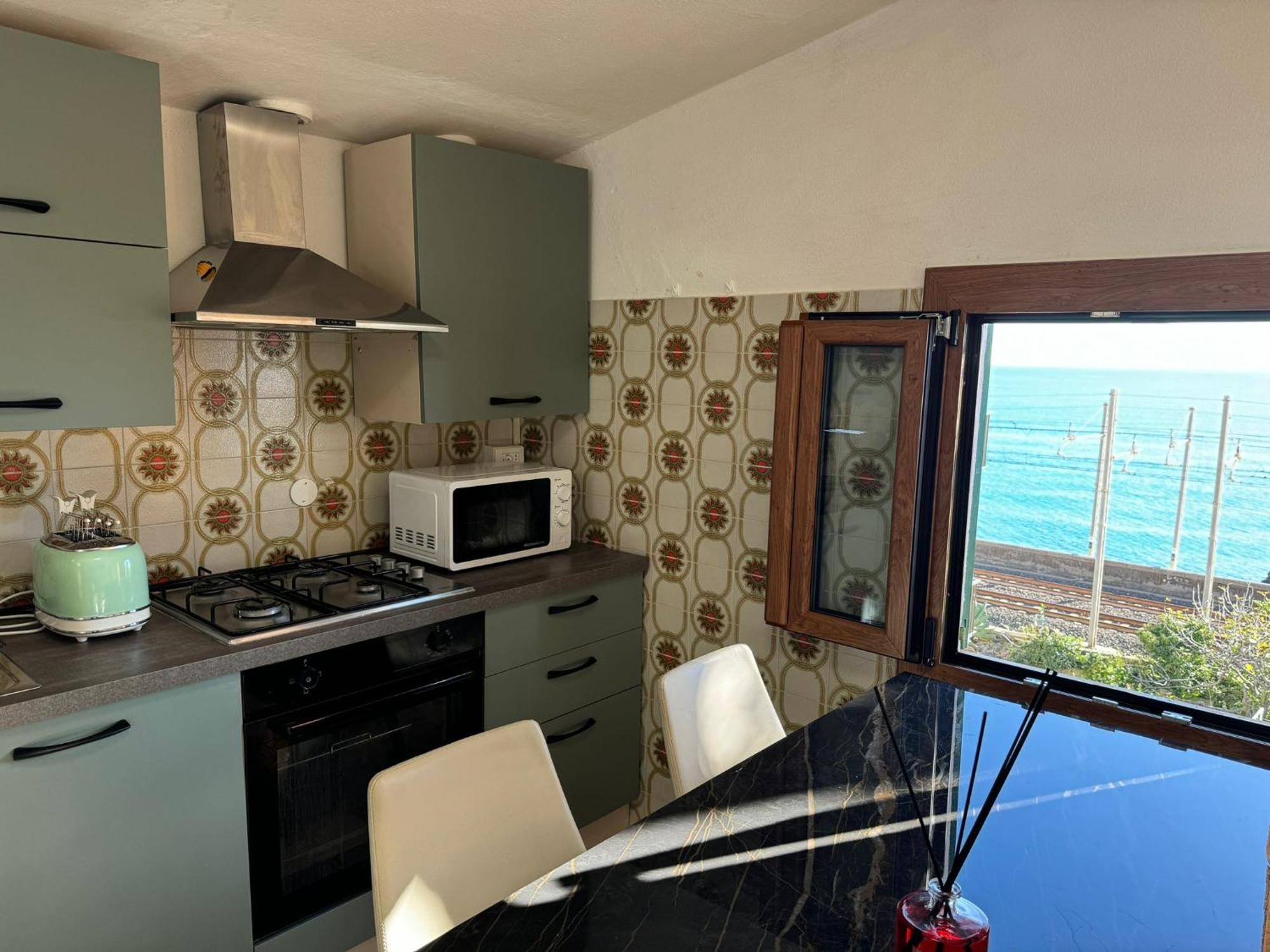 Two-Bedroom Apartment Terrace Sea View
