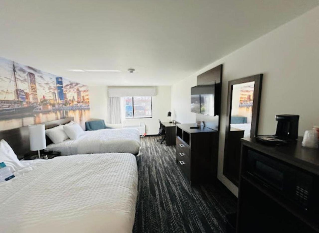 Two Queen Beds Non Smoking