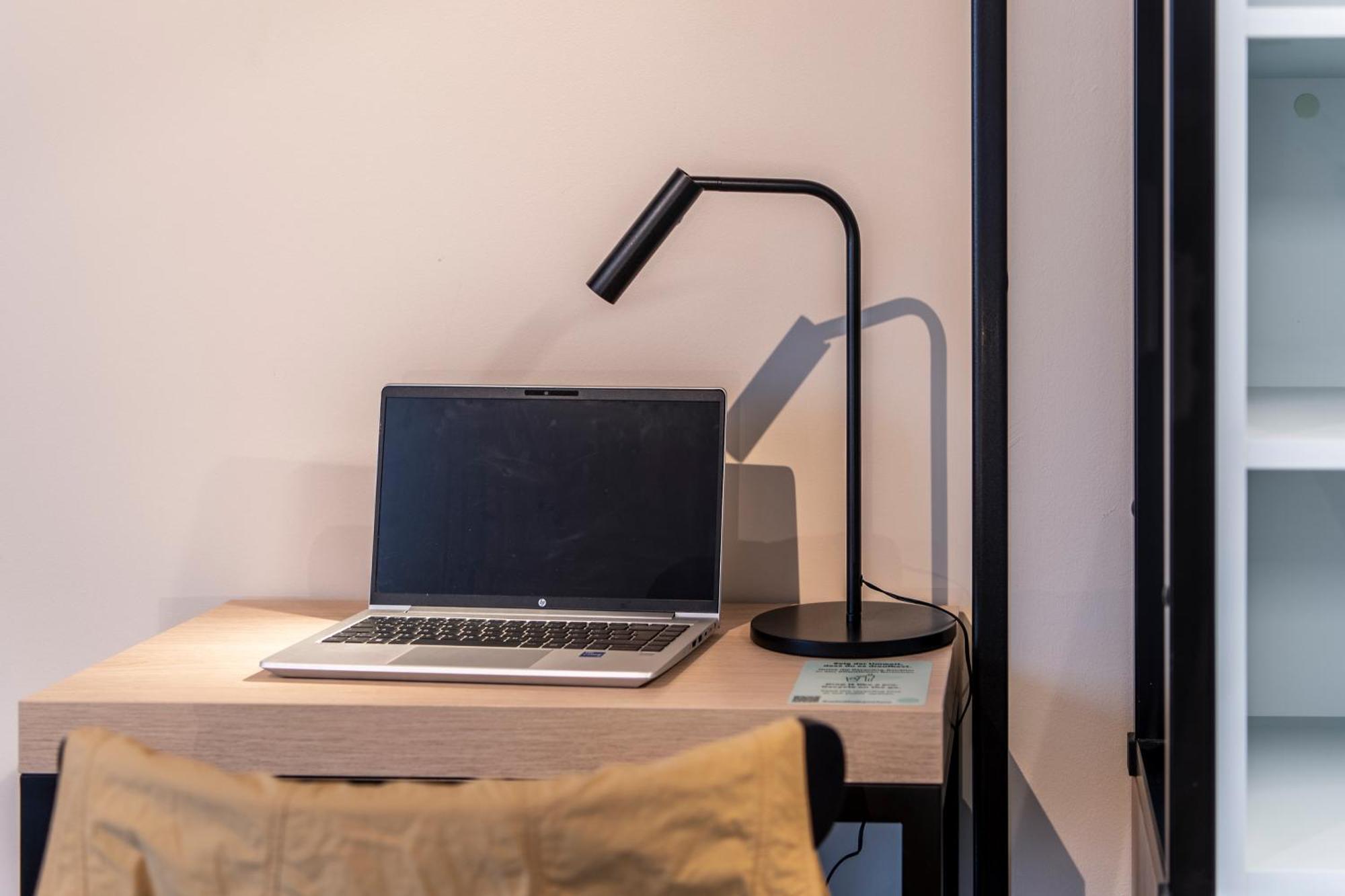 Bed in een Gemengde Slaapzaal met 6 Bedden