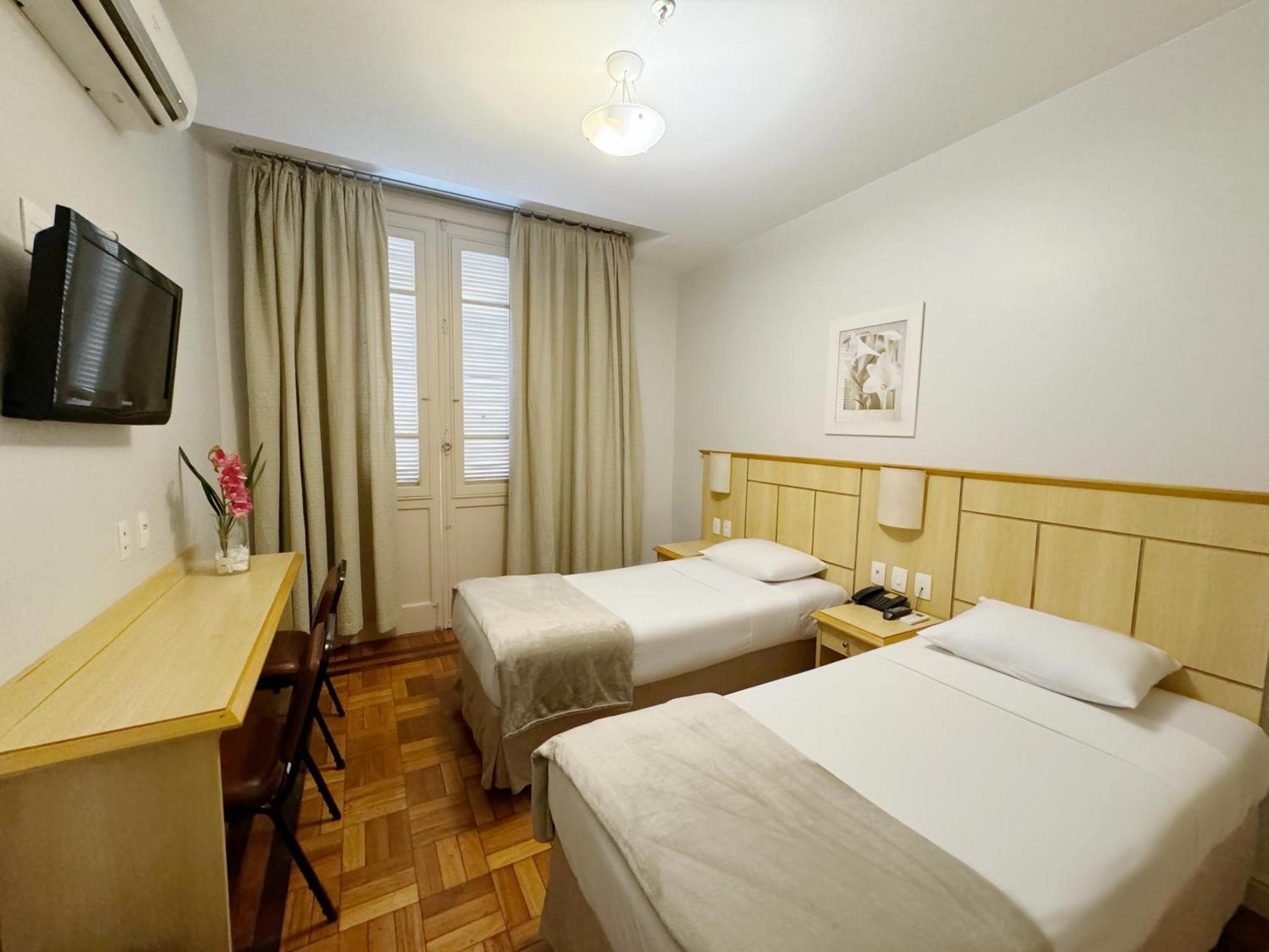 Standaard Kamer met 2 Bedden