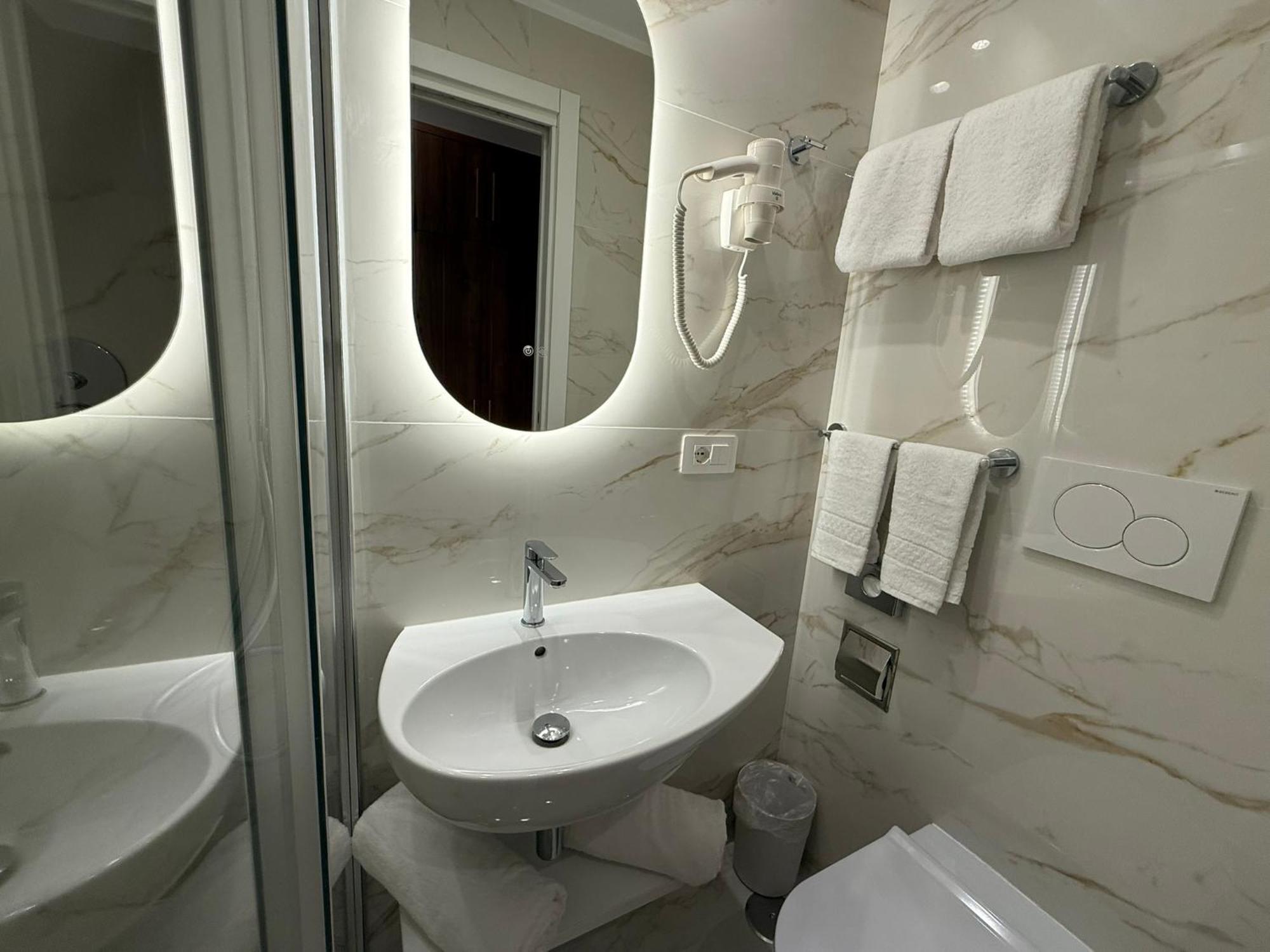 Superior Double or Twin Room City View
