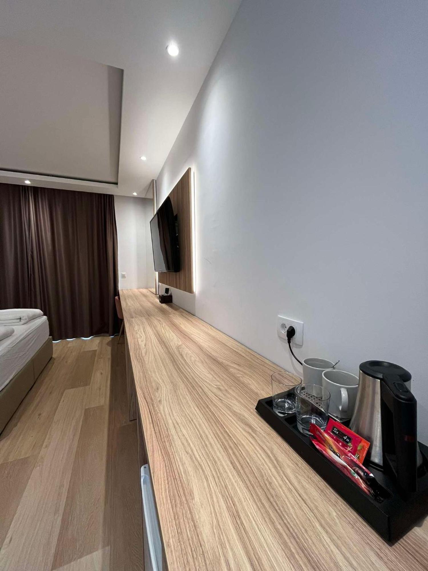 Habitación Doble con vistas a la piscina