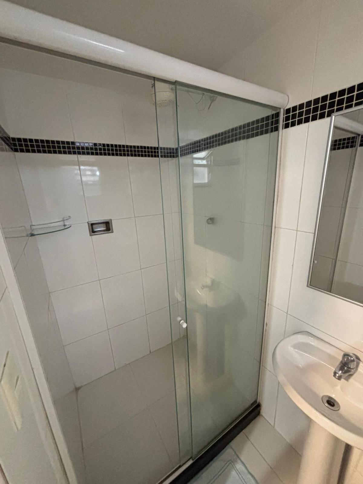 Quarto Duplo Deluxe com Chuveiro