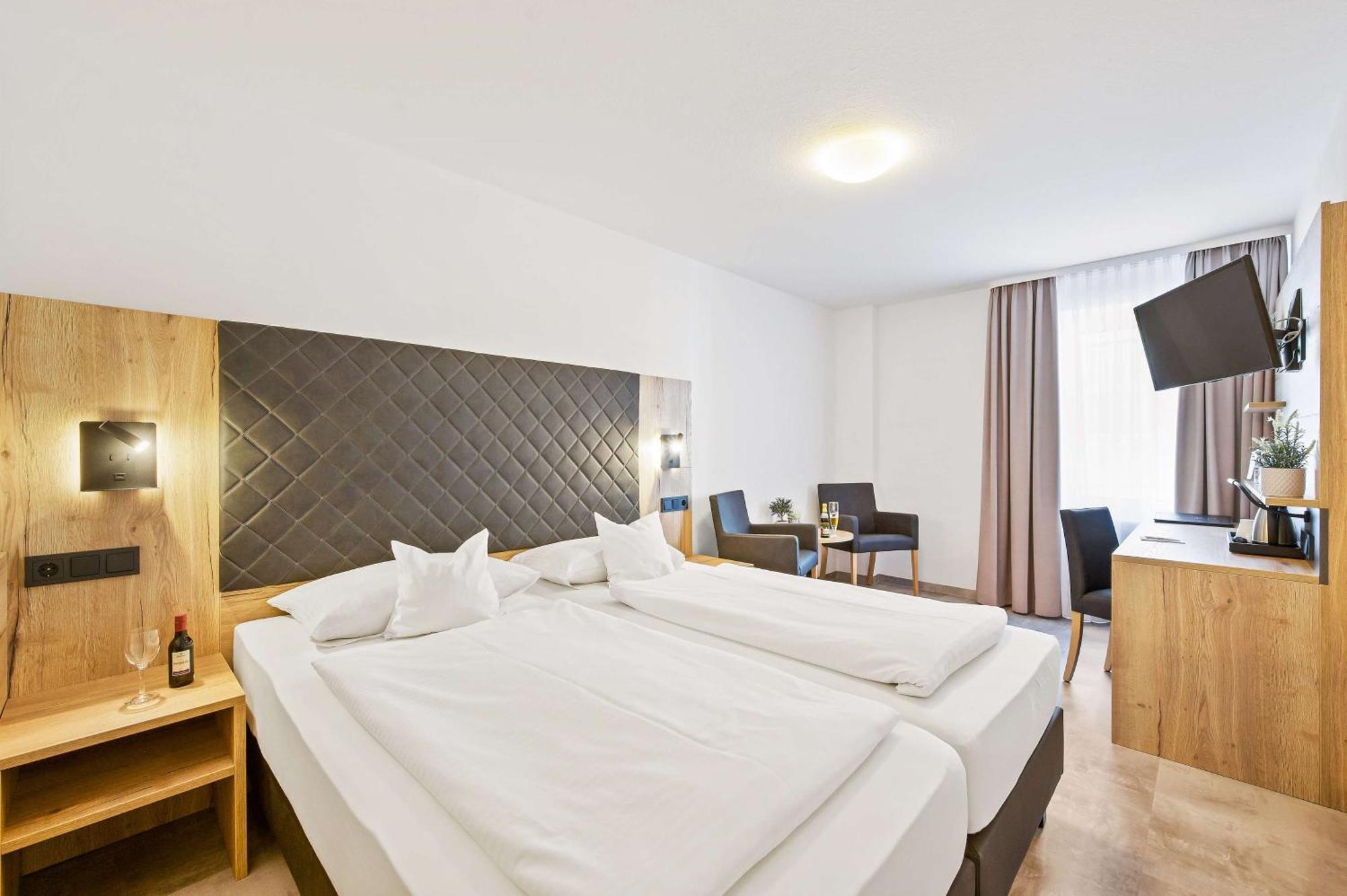Comfort Double or Twin Room,1641723257:JPEG