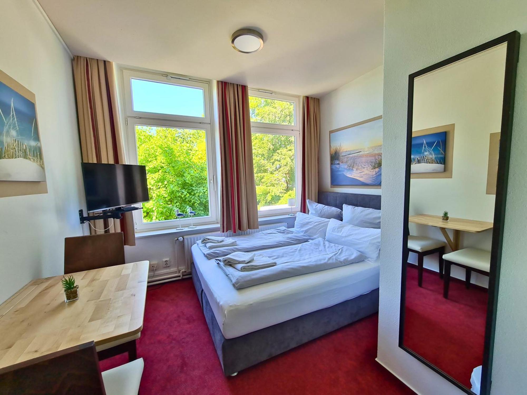 Kleines Doppelzimmer Landseite 15 qm