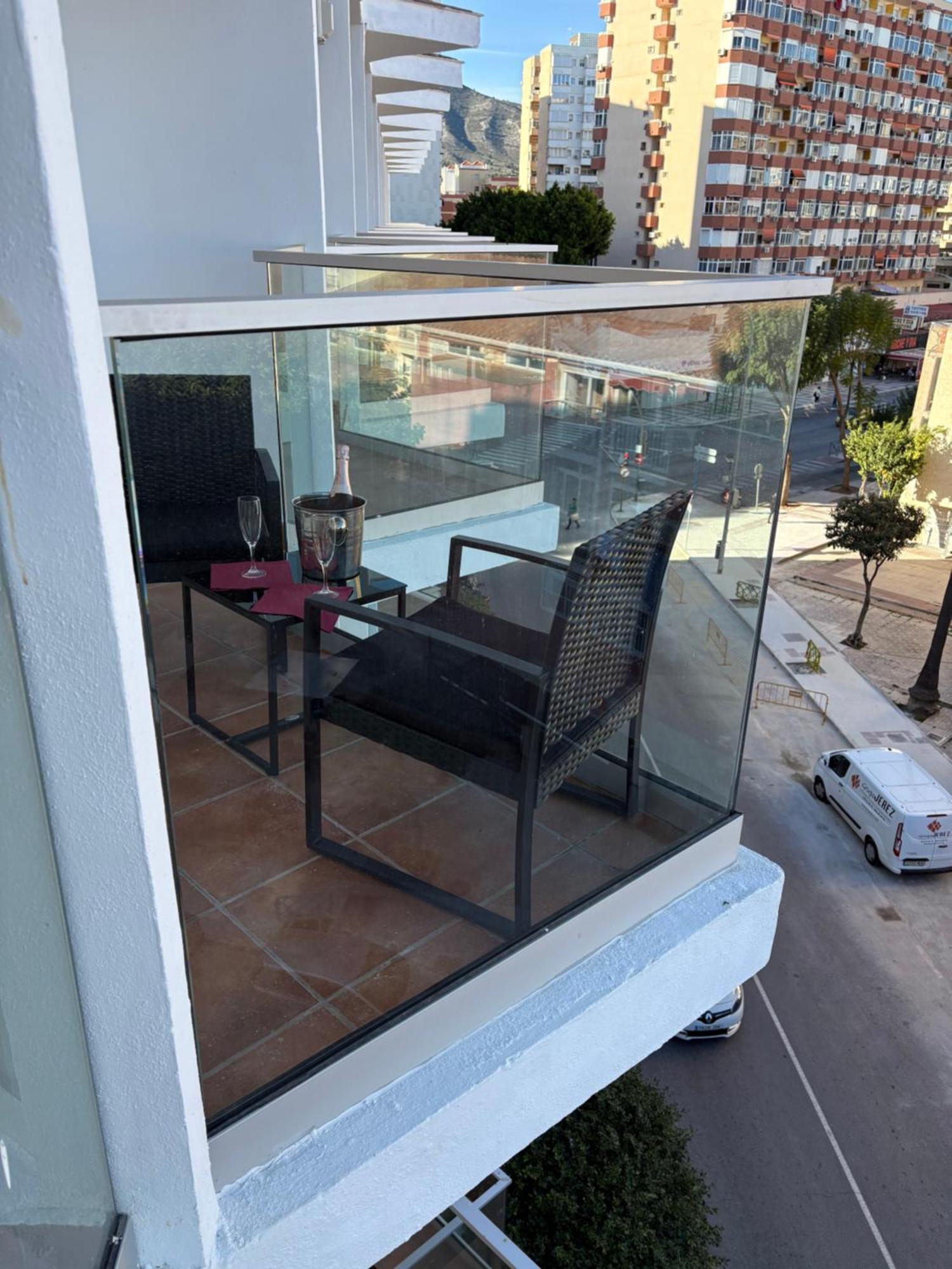 Appartement met 1 Slaapkamer, Balkon en Uitzicht op de Stad