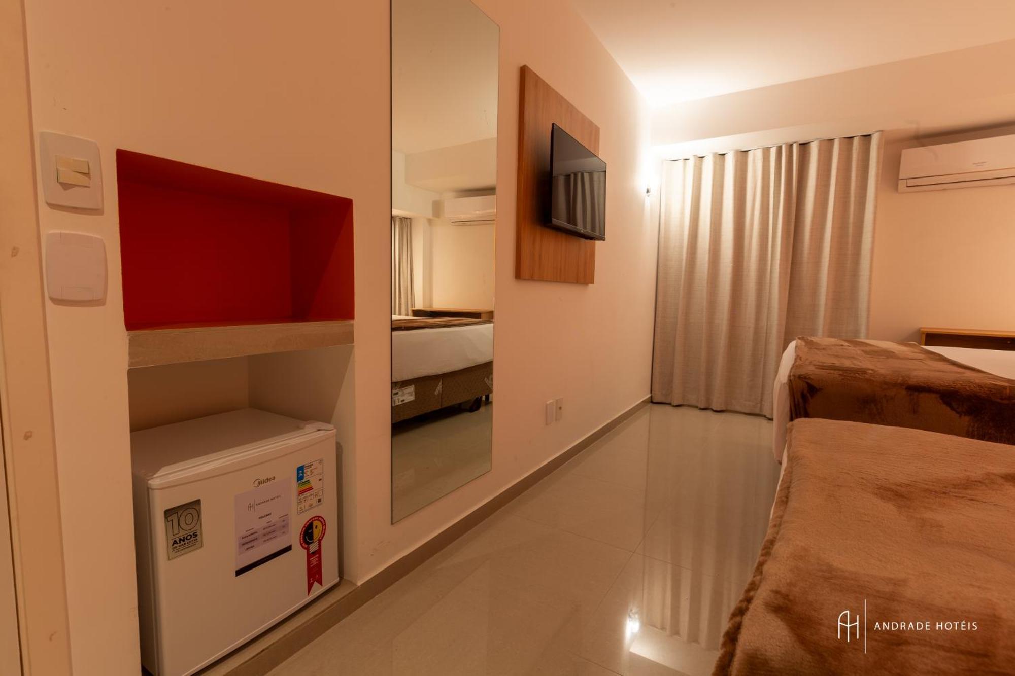 Quarto com 2 Camas de Solteiro