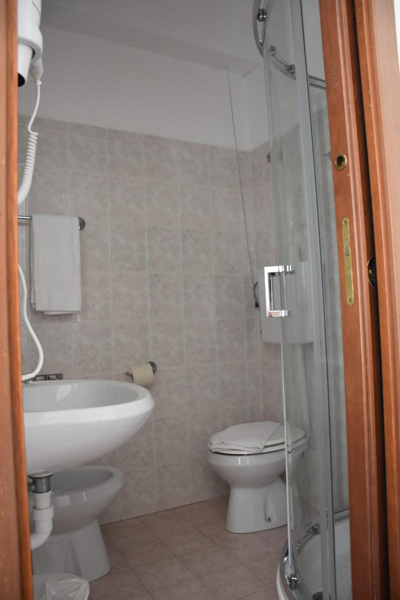 Single Room,1649938548:JPEG