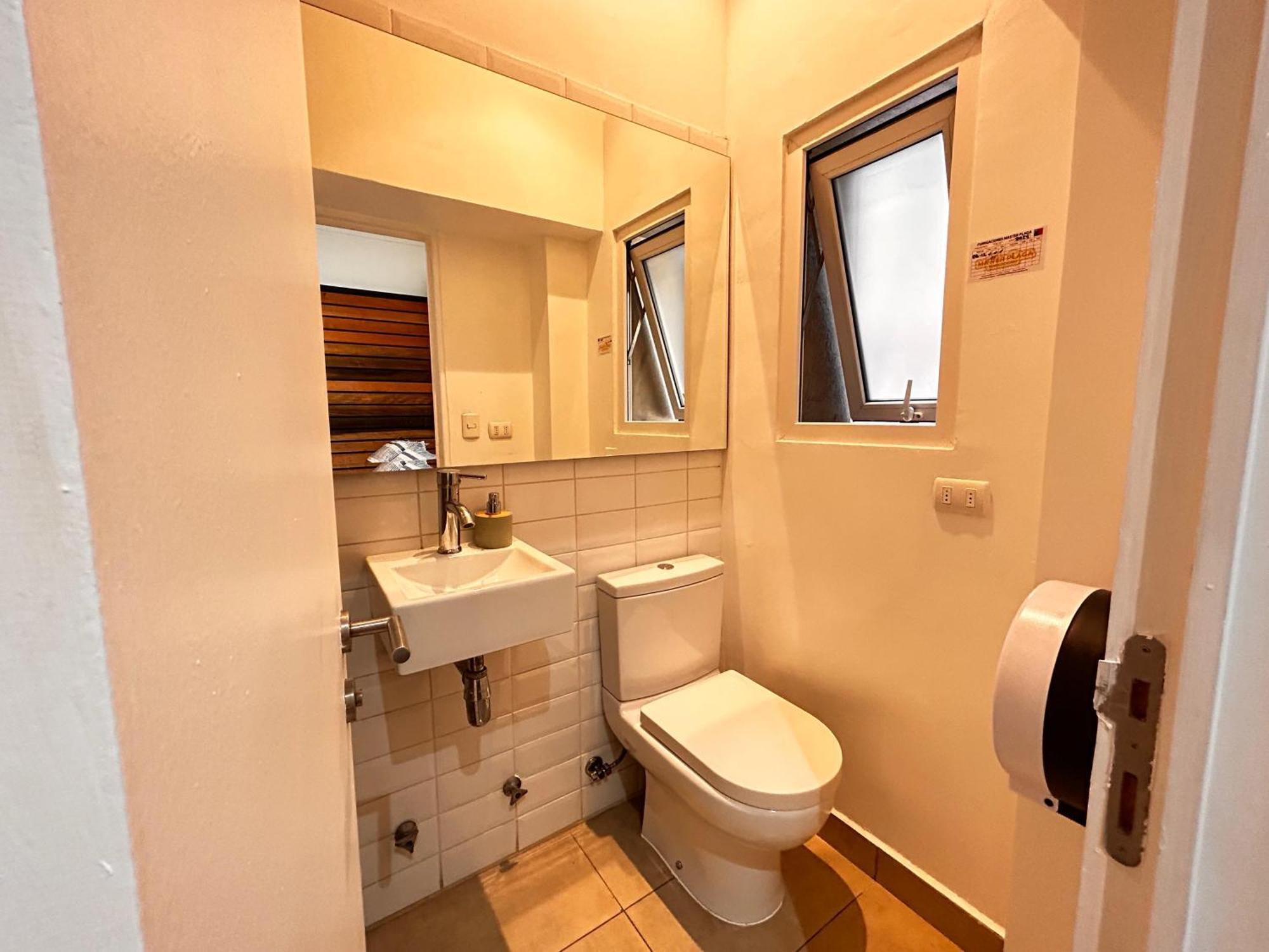 Single Room Private Bathroom