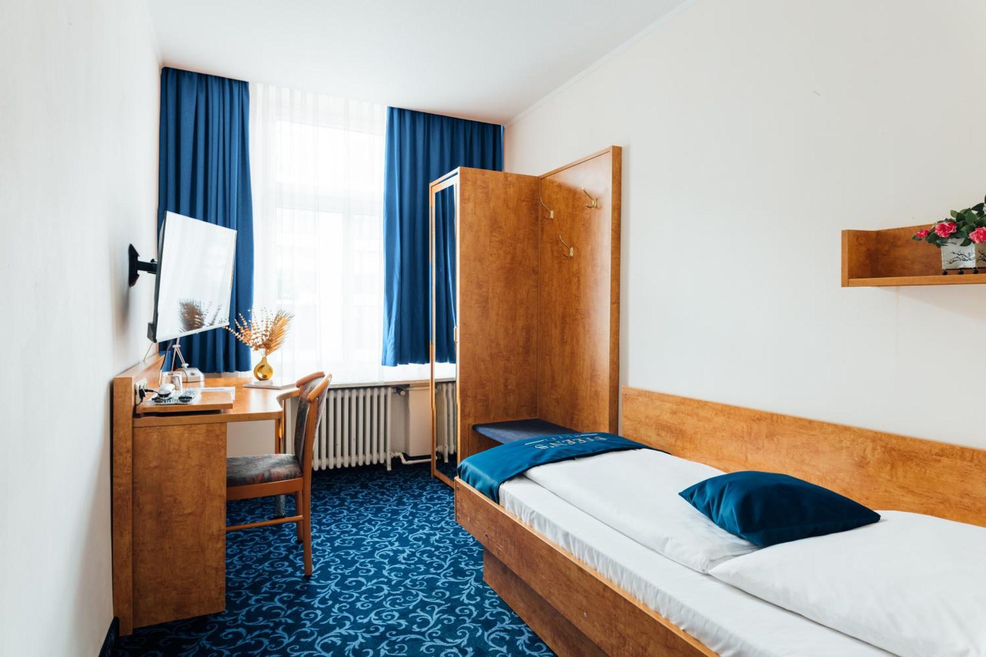 Single Room,1679612040:JPEG