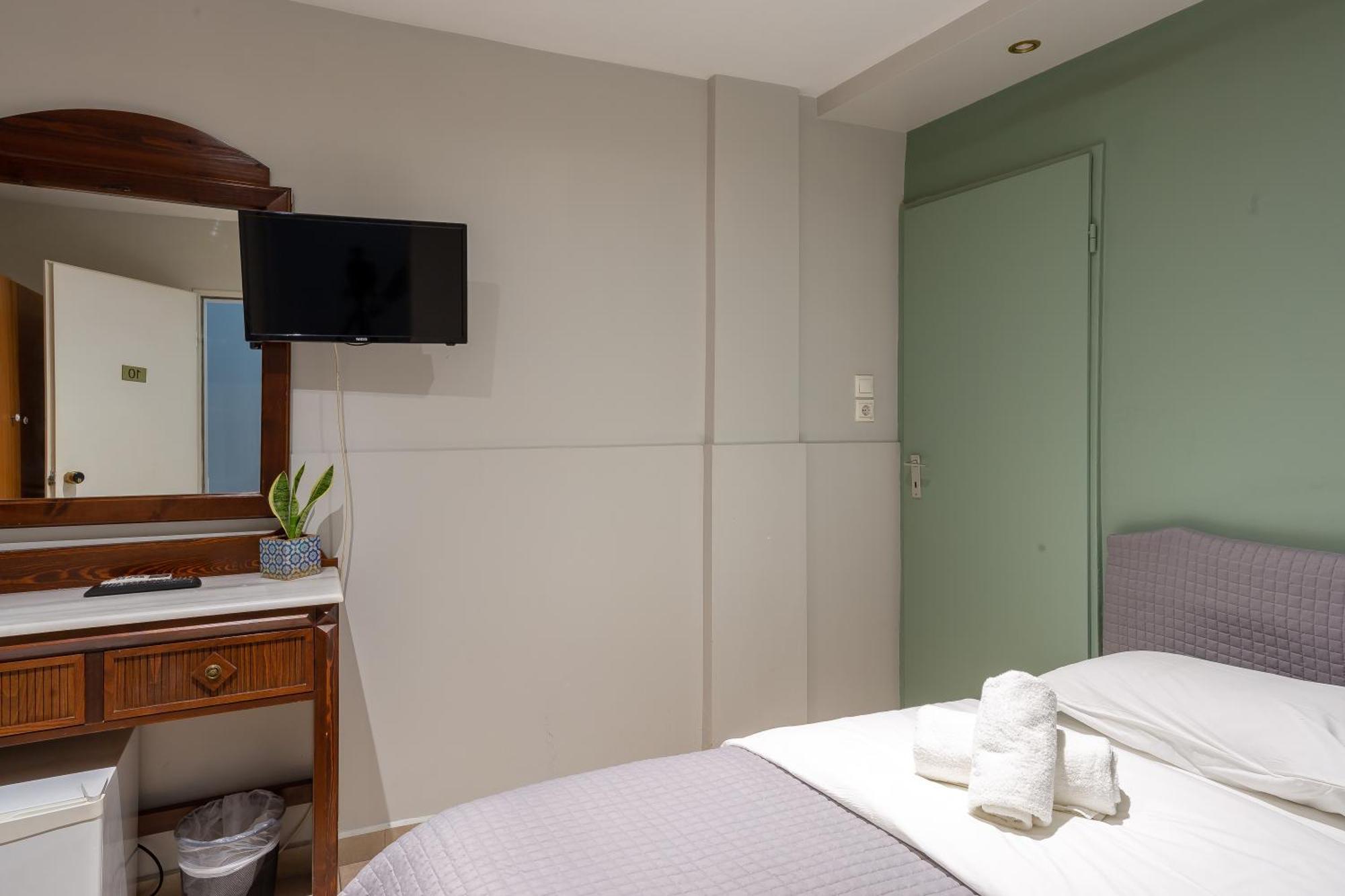 Small Single Room