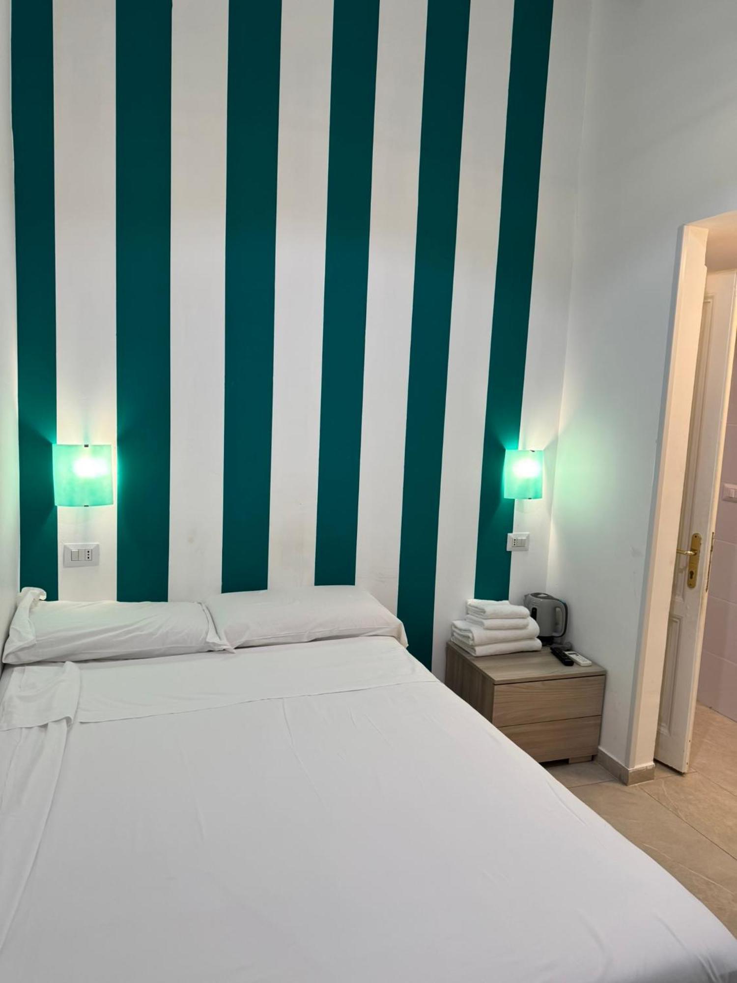 Quarto Duplo com Banheiro Privativo