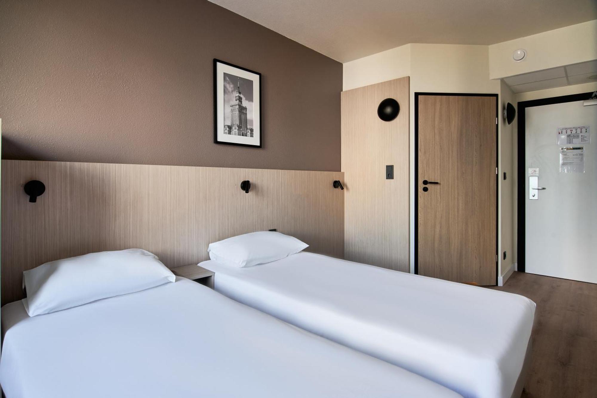 Standaard Kamer - 2 Eenpersoonsbedden