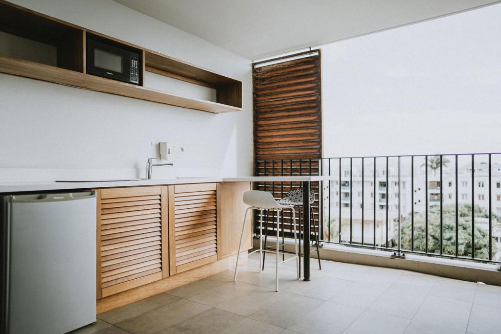 Studio avec terrasse côté cour