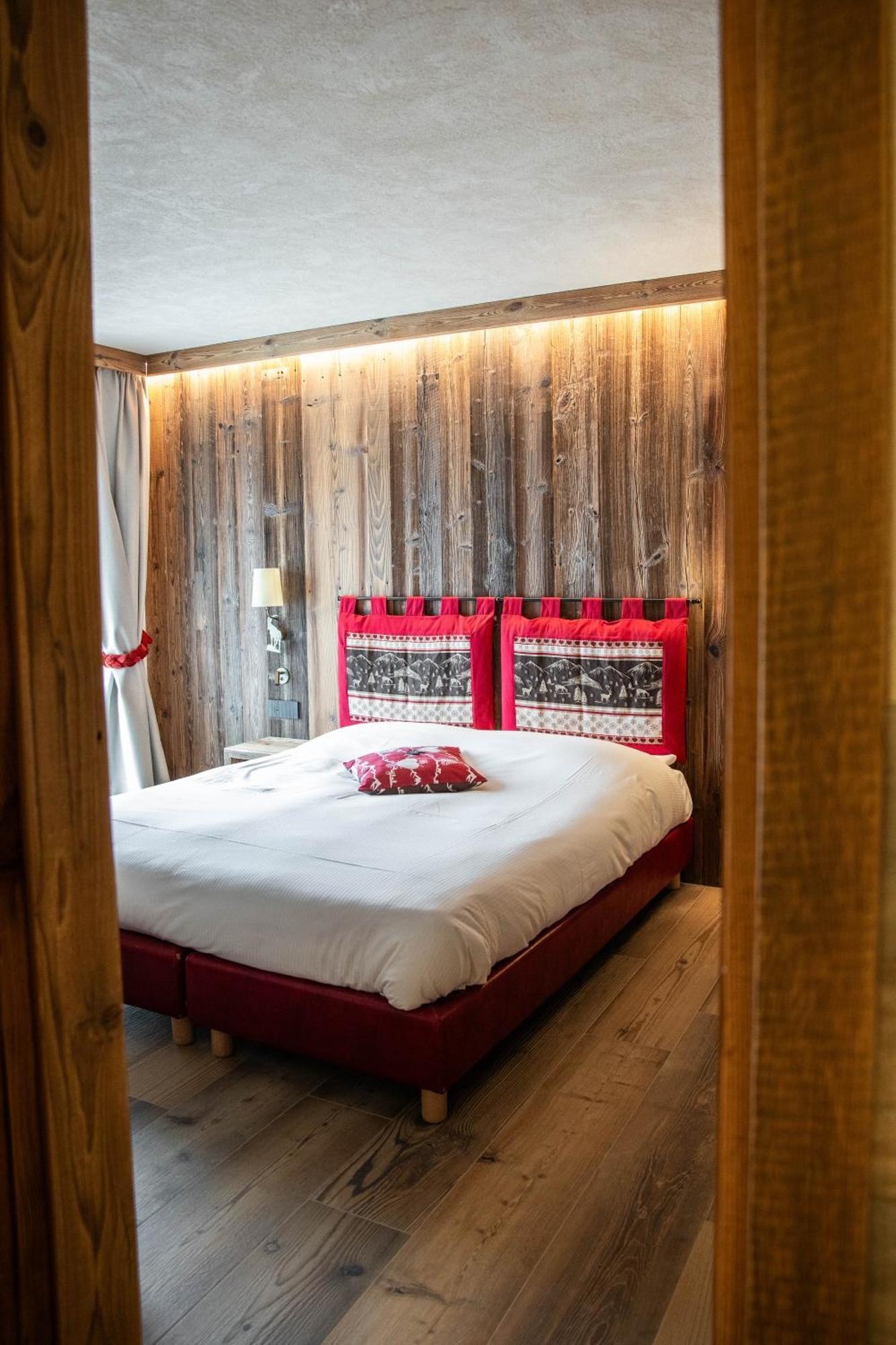 Double or Twin Room Balcony