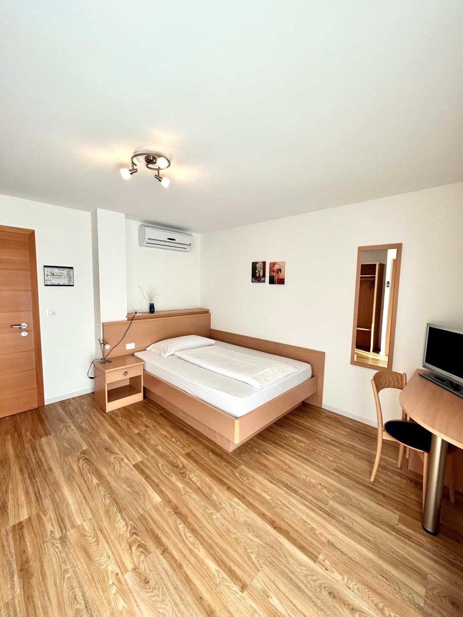 Single Room Balcony