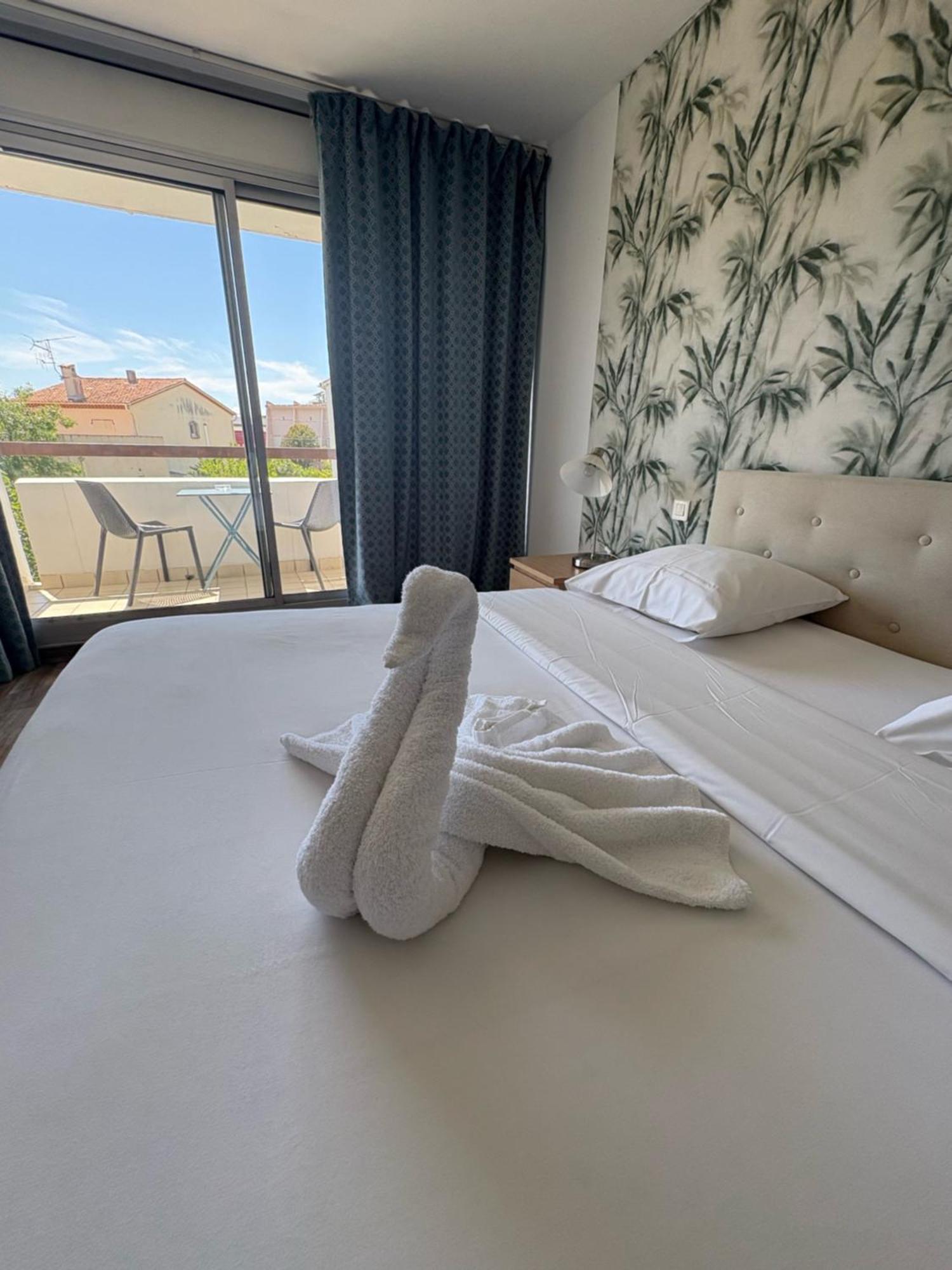 Double Room Balcony,1667431965:JPEG