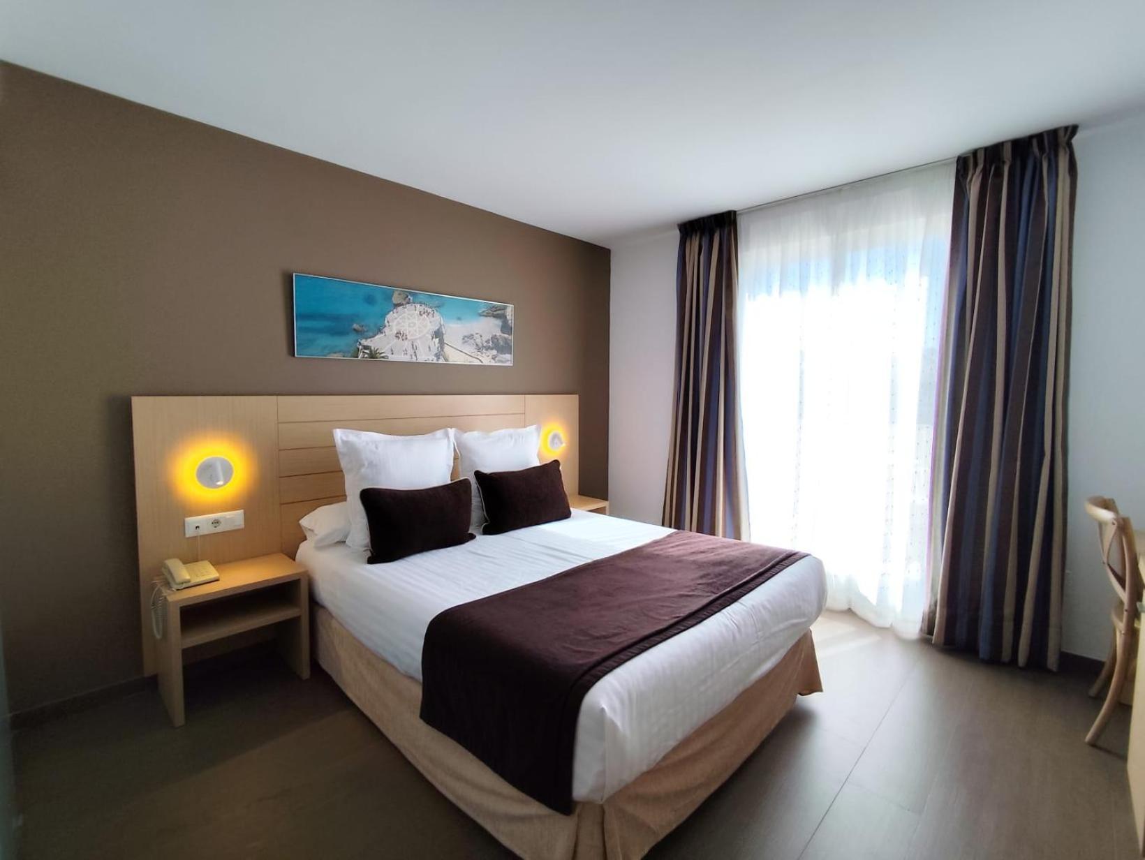 Superior Double or Twin Room Terrace,1668058572:JPEG
