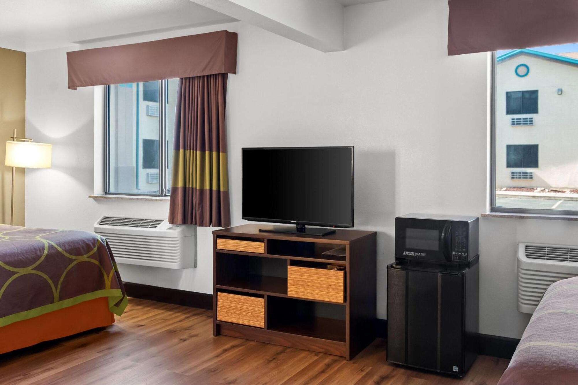 1 King Bed 1 Queen Bed Mobility Accessible Room Non-Smoking