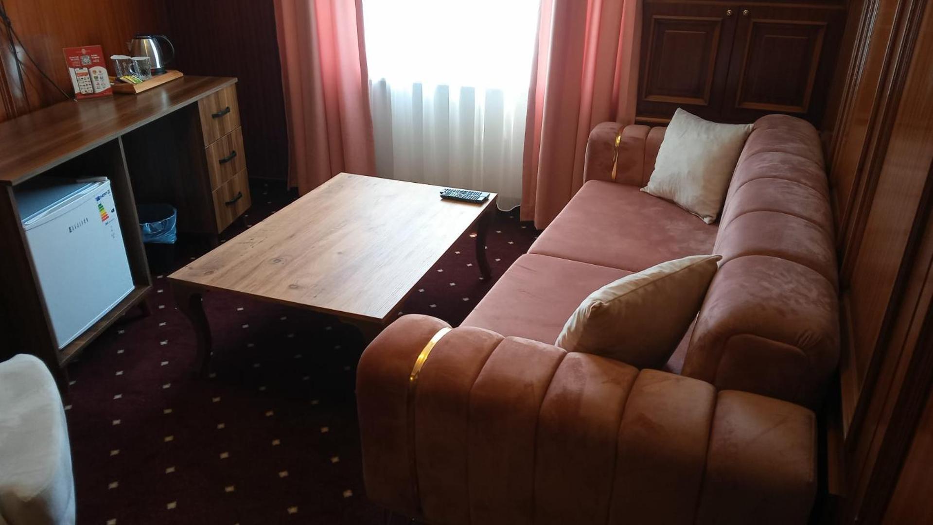Family Suite,1669827000:JPEG