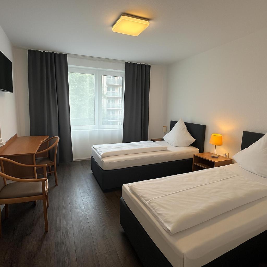 Twin Room,943838563:JPEG