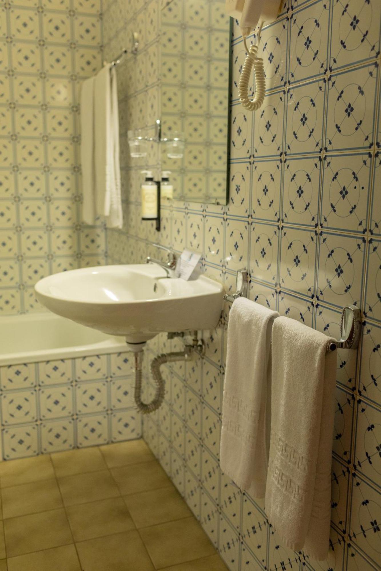 Quarto Duplo
