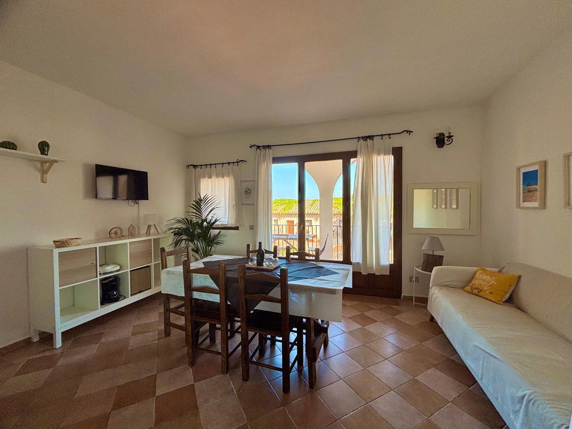 Superior Two-Bedroom Apartment Split Level