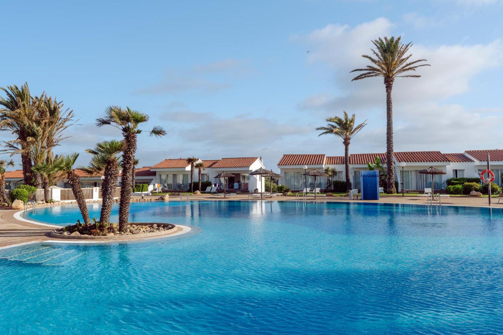 Bungalow direct pool access