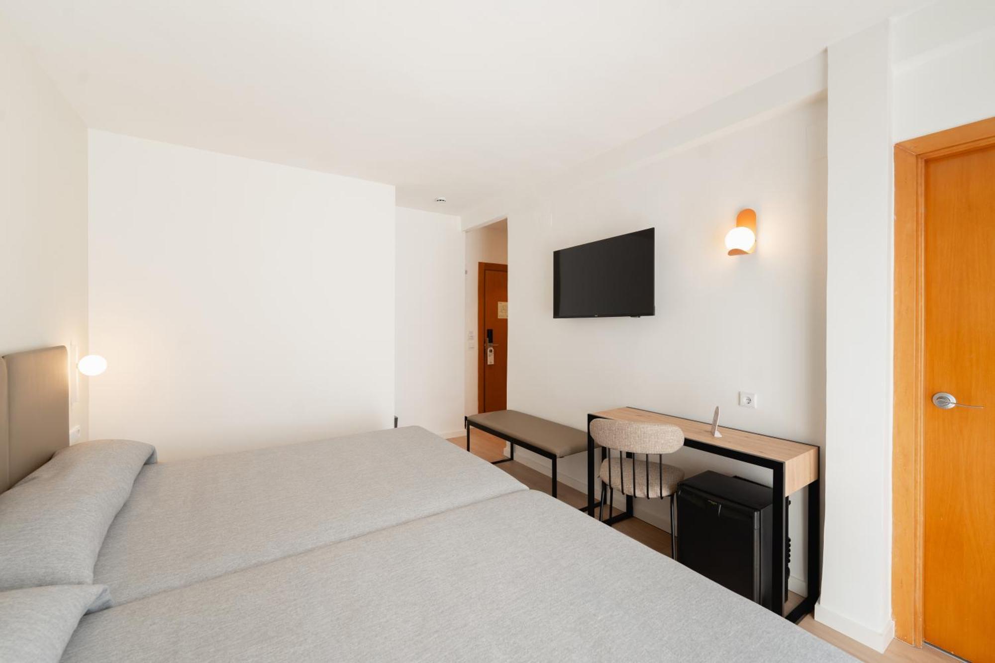 Superior Double Room (2 Adults + 2 Children)